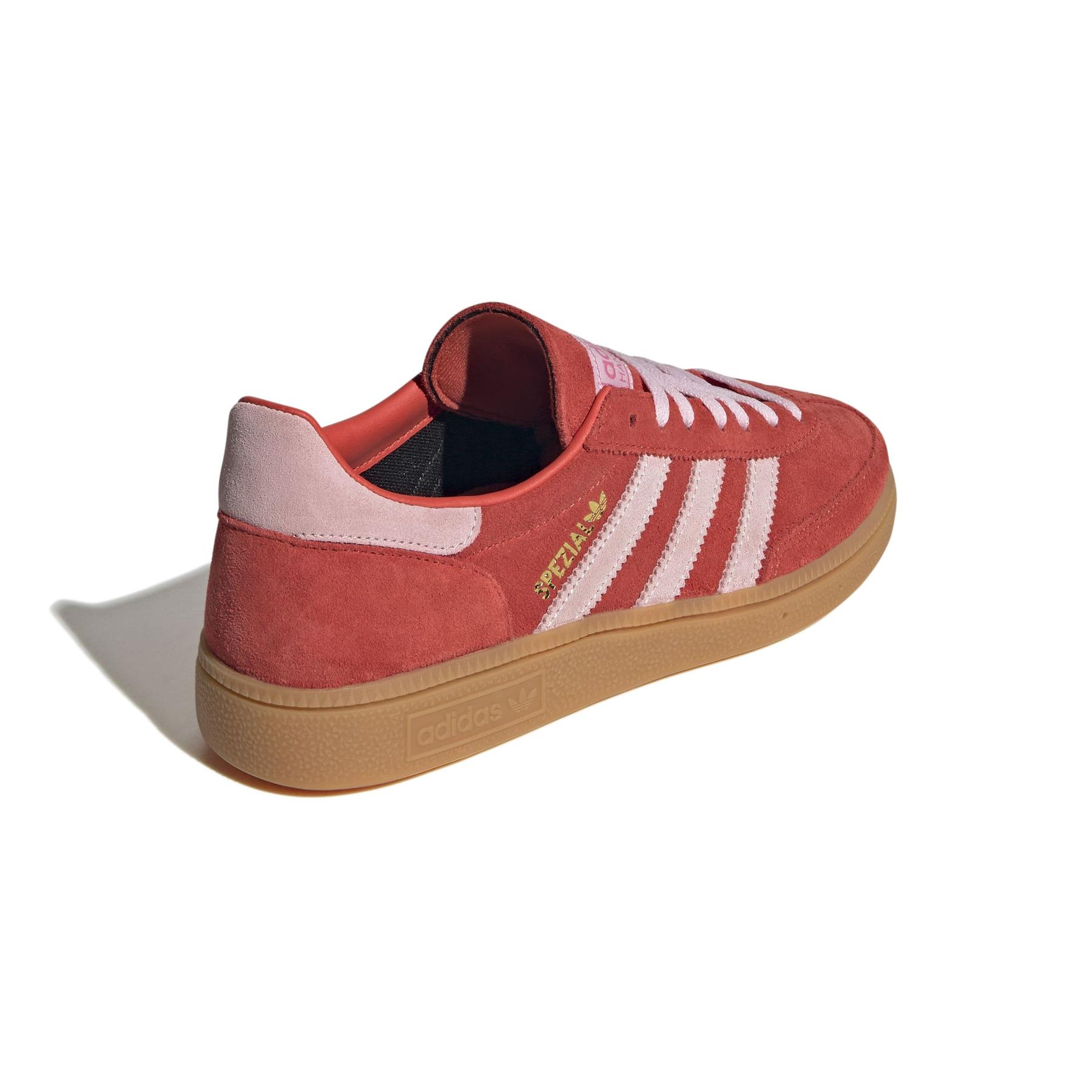 product/2/0/2025_08_adidas_ie5894_7_footwear_photography_back_lateral_top_view_white.jpg