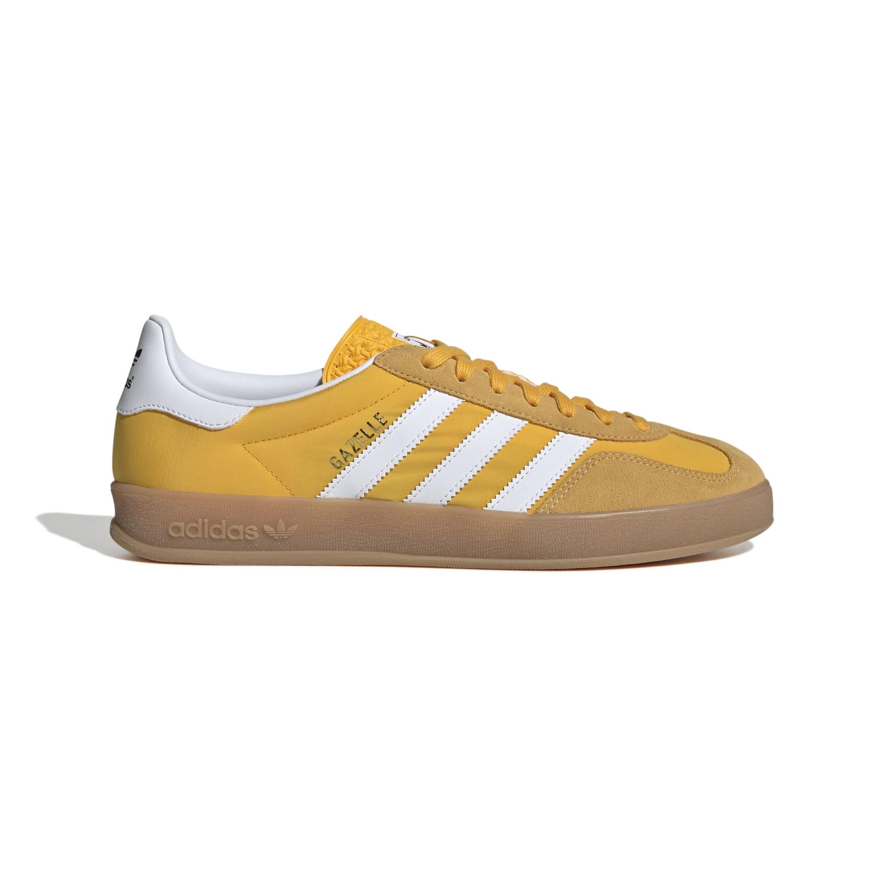product/2/0/2025_08_adidas_ie6606_1_footwear_photography_side_lateral_center_view_white.jpg