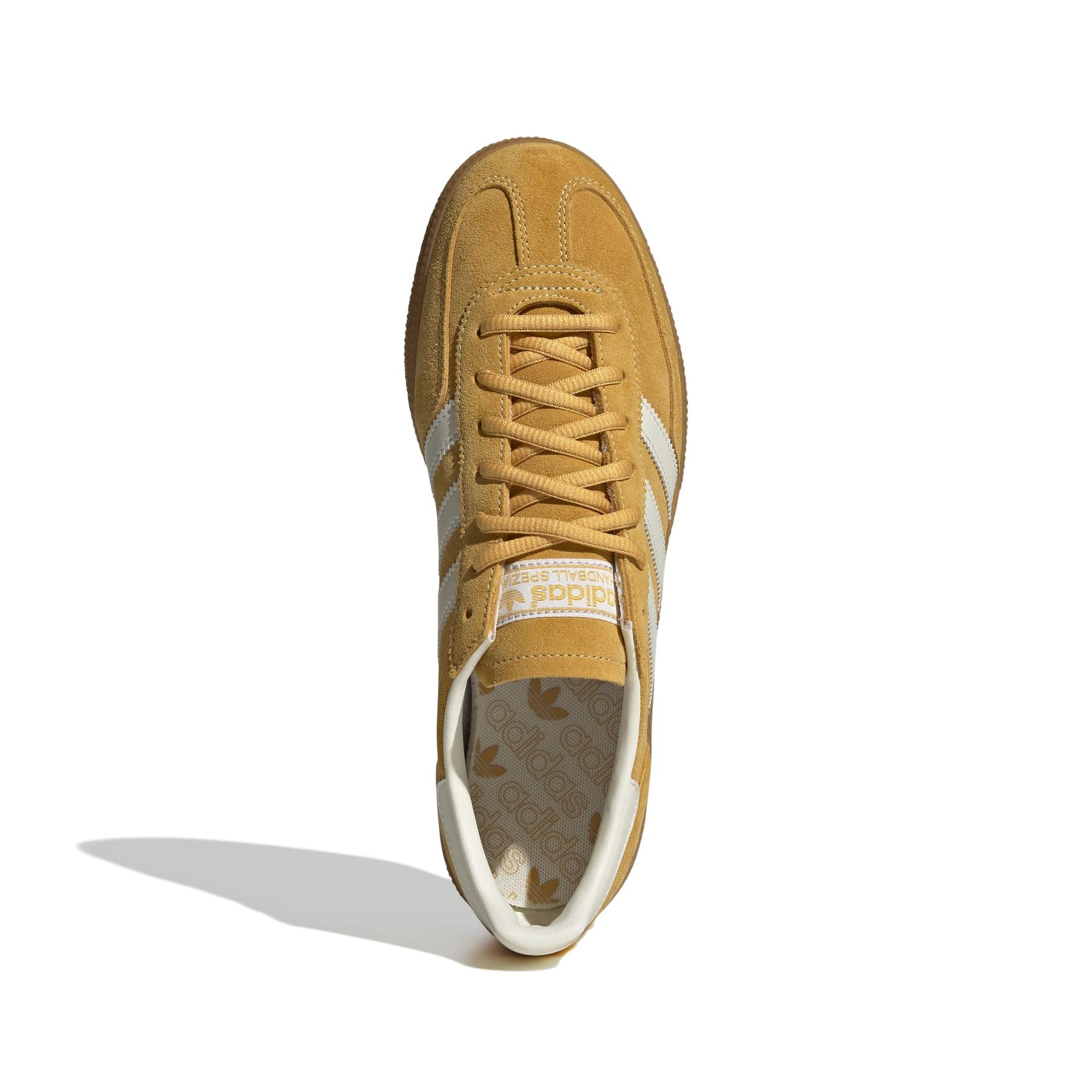 product/2/0/2025_08_adidas_if7088_3_footwear_photography_top_portrait_view_white.jpg