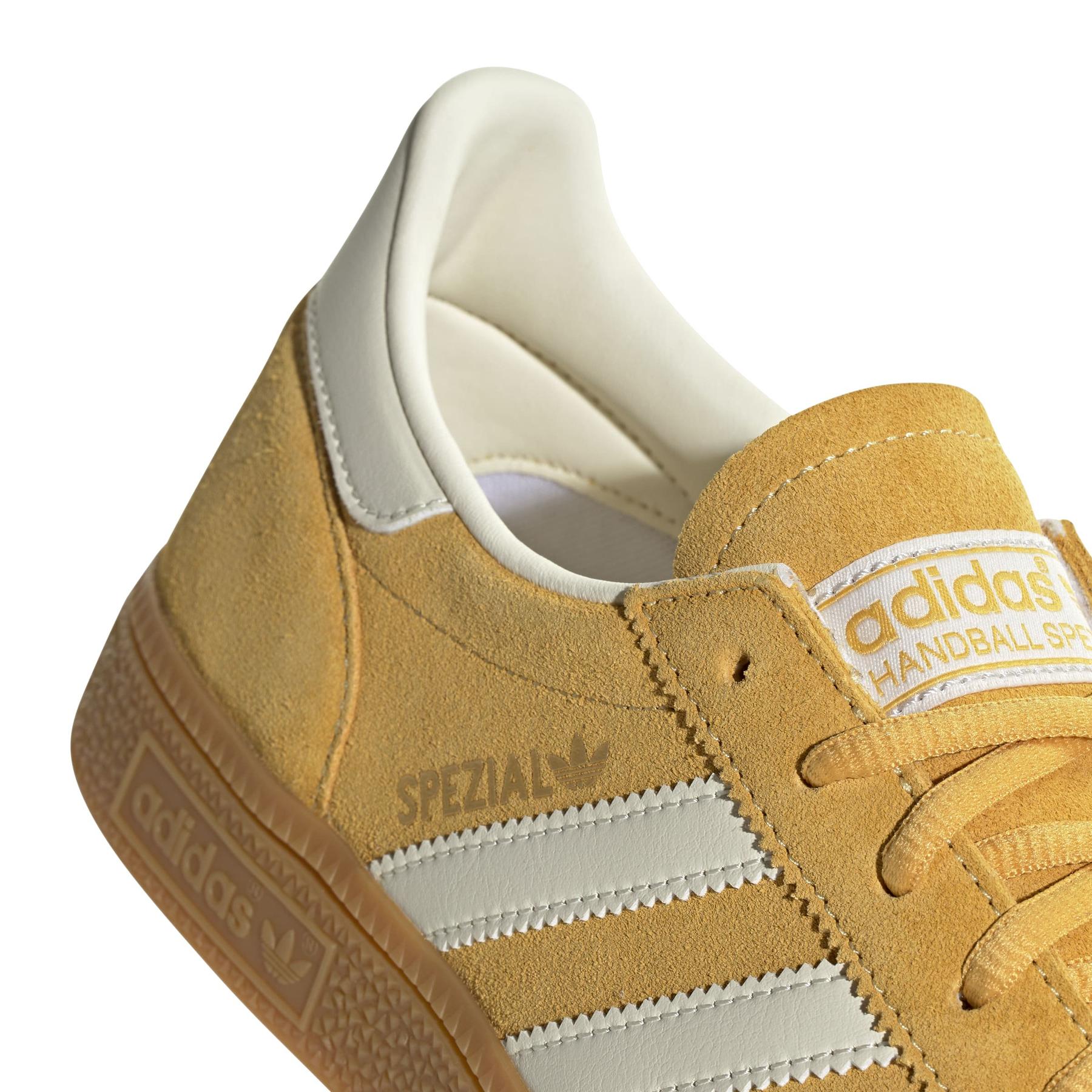 product/2/0/2025_08_adidas_if7088_8_footwear_photography_detail_view_1_white.jpg