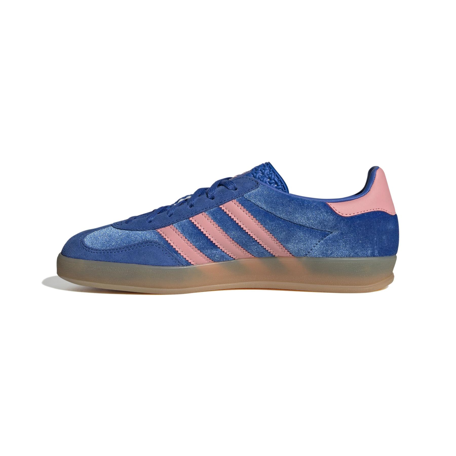 product/2/0/2025_08_adidas_ig6785_5_footwear_photography_side_medial_center_view_white.jpg
