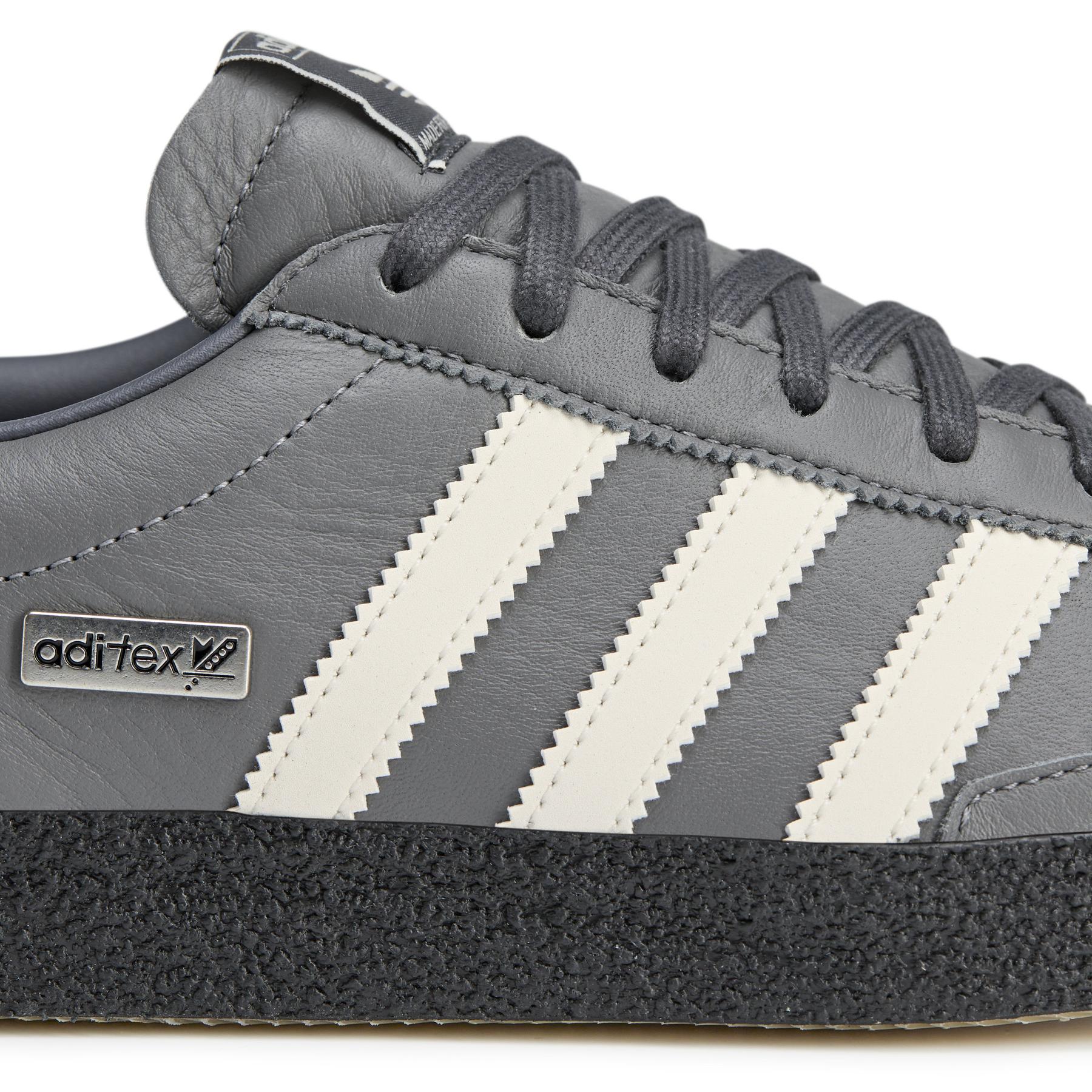 product/2/0/2025_08_adidas_ih3126_9_footwear_photography_detail_view_2_white.jpg