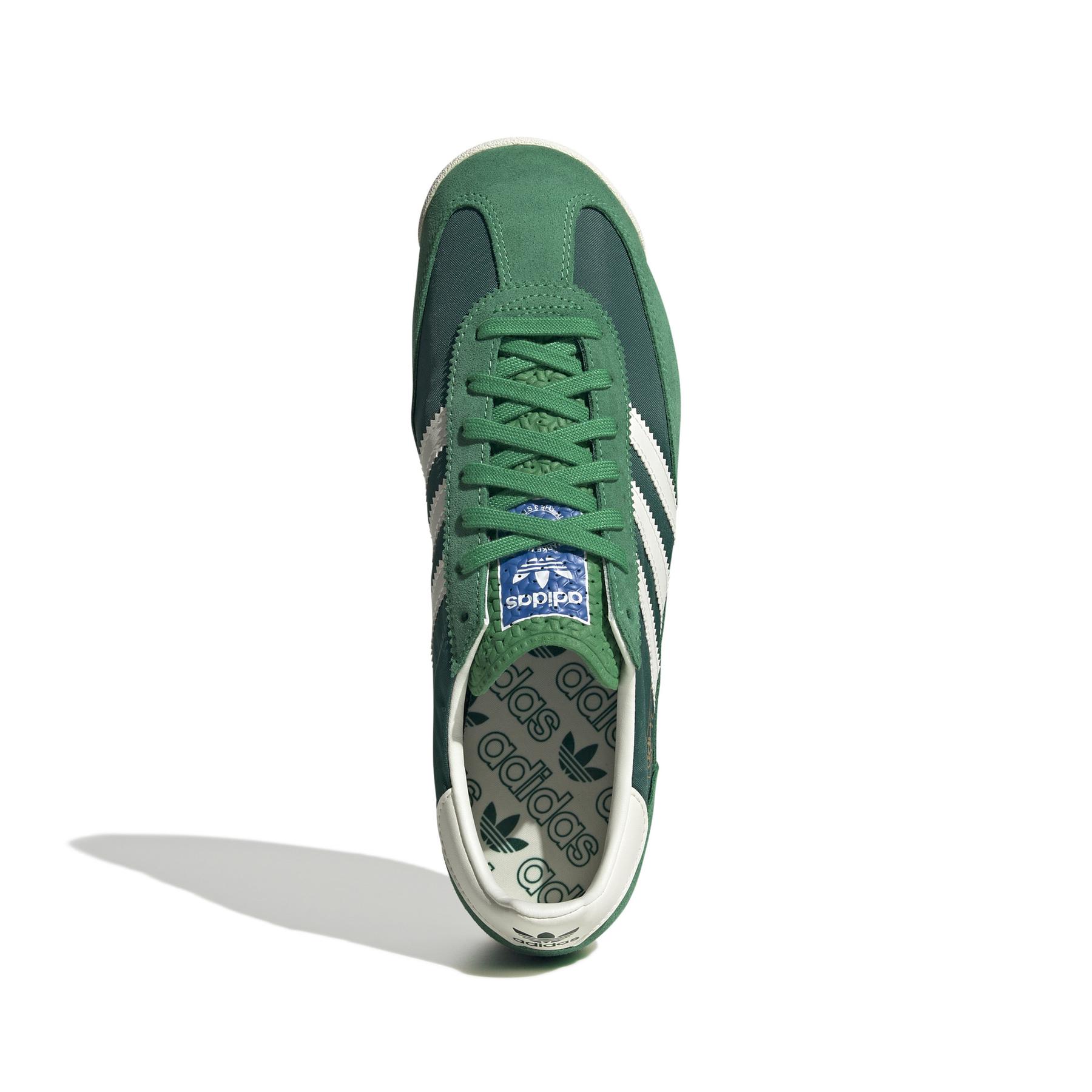 product/2/0/2025_08_adidas_jh8643_3_footwear_photography_top_portrait_view_white.jpg