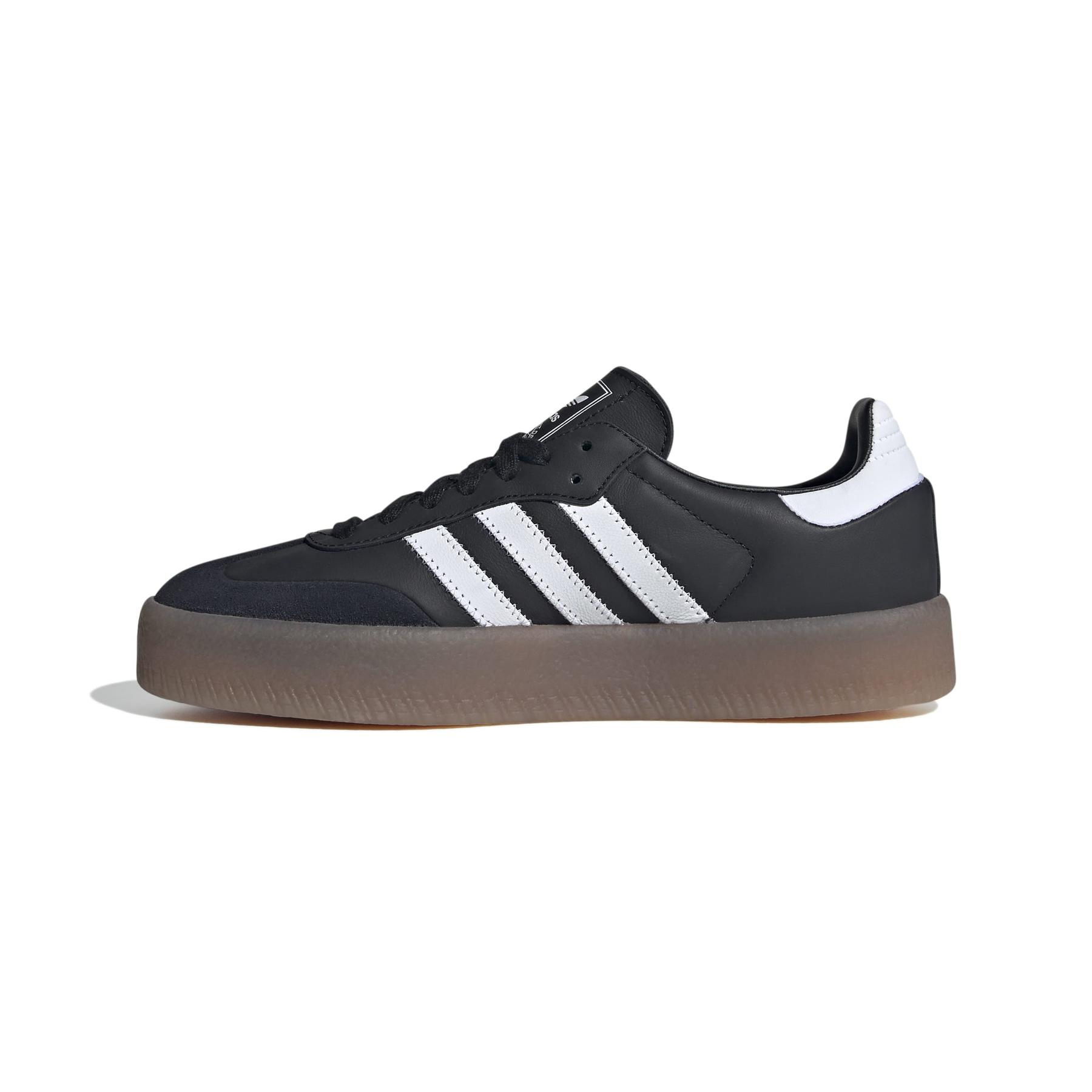 product/2/0/2025_08_adidas_ji1350_5_footwear_photography_side_medial_center_view_white.jpg