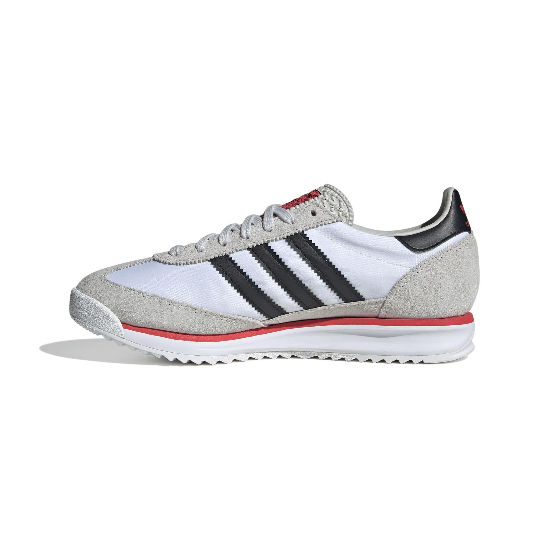 product/2/0/2025_08_adidas_js0746_5_footwear_photography_side_medial_center_view_white.jpg