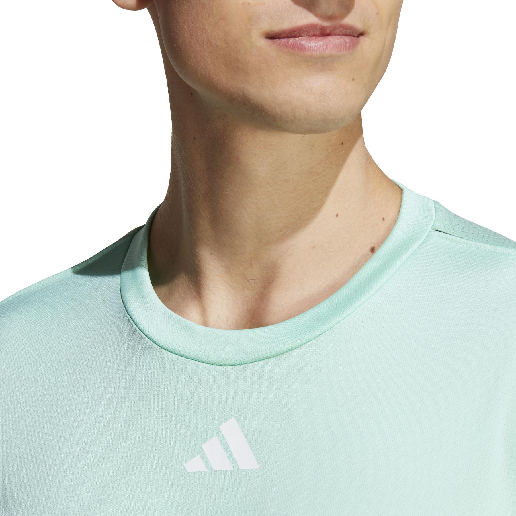 product/2/0/2025_09_adidas_ib7918_7_apparel_on_model_detail_view_1_white.jpg