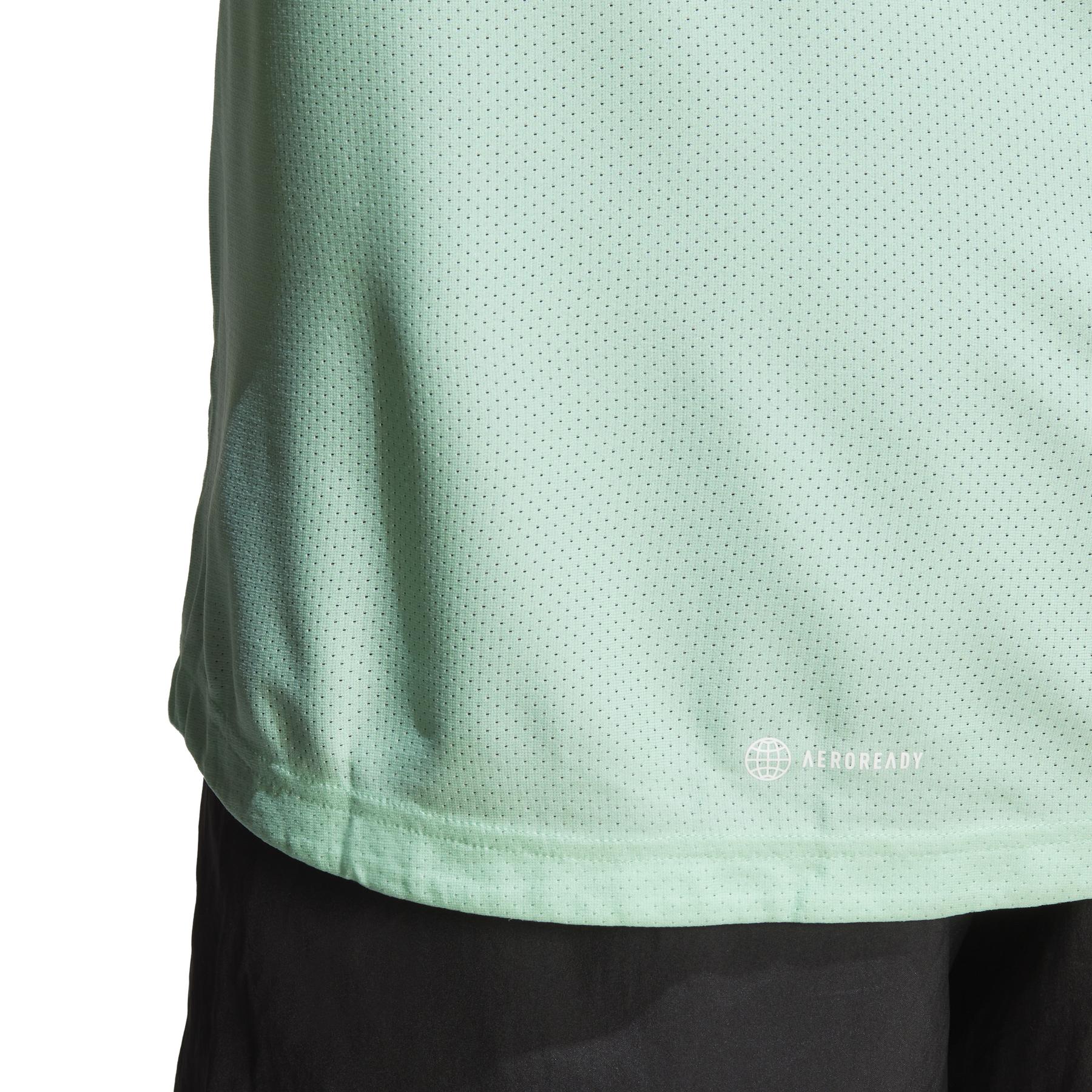 product/2/0/2025_09_adidas_ib7918_8_apparel_on_model_detail_view_2_white.jpg
