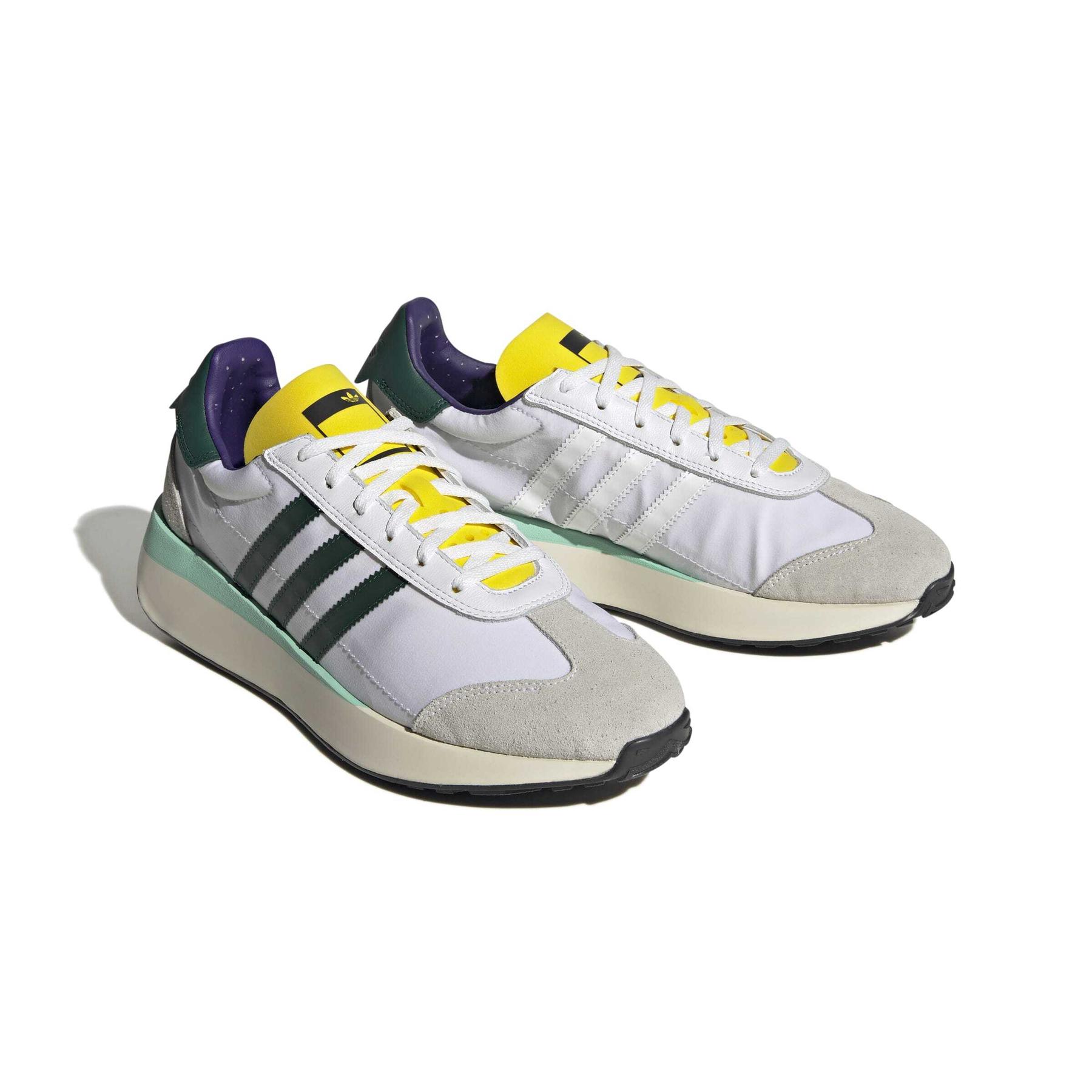 product/2/0/2025_09_adidas_if8118_6_footwear_photography_front_lateral_top_view_white.jpg