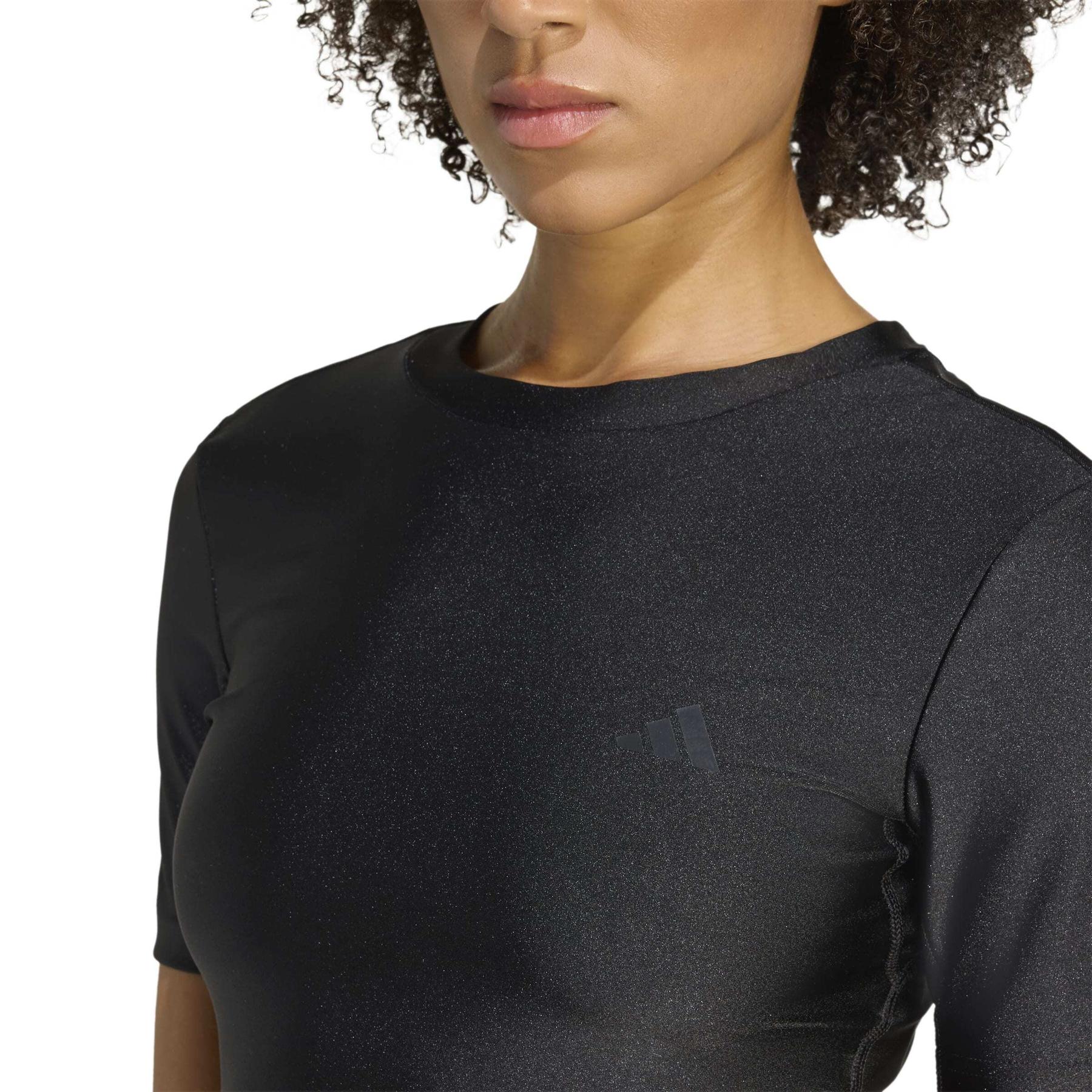 product/2/0/2025_09_adidas_jn2645_5_apparel_on_model_detail_view_1_white.jpg
