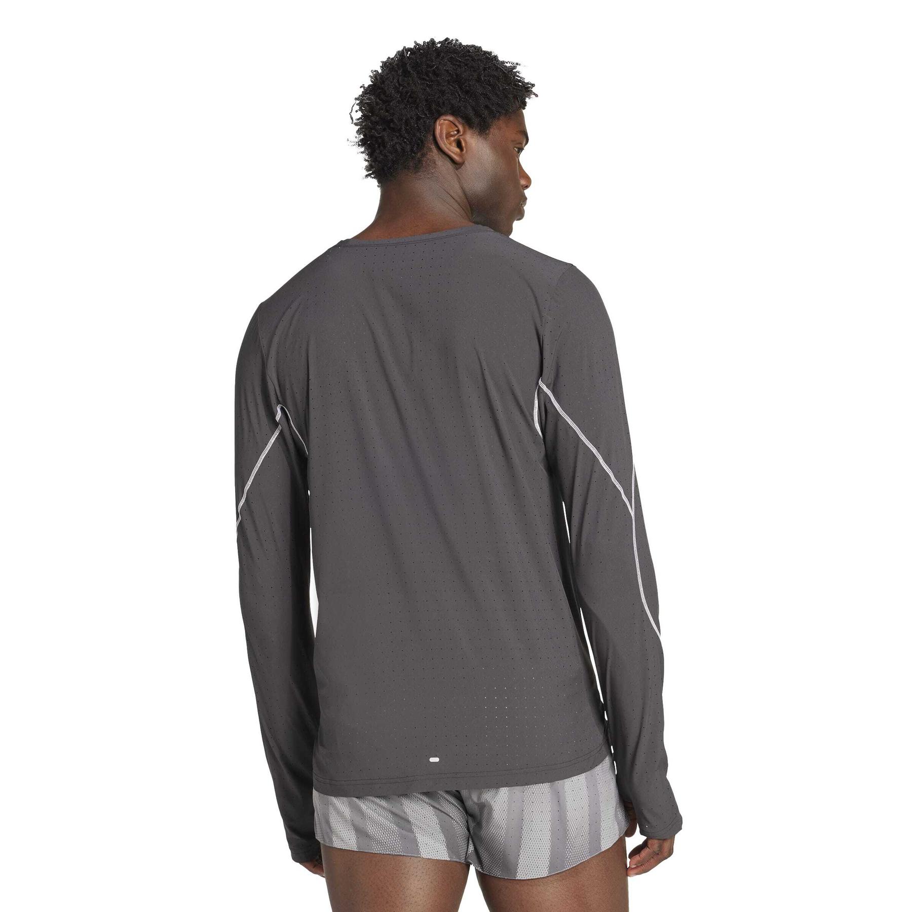 product/2/0/2025_09_adidas_jp1565_3_apparel_on_model_back_view_white.jpg