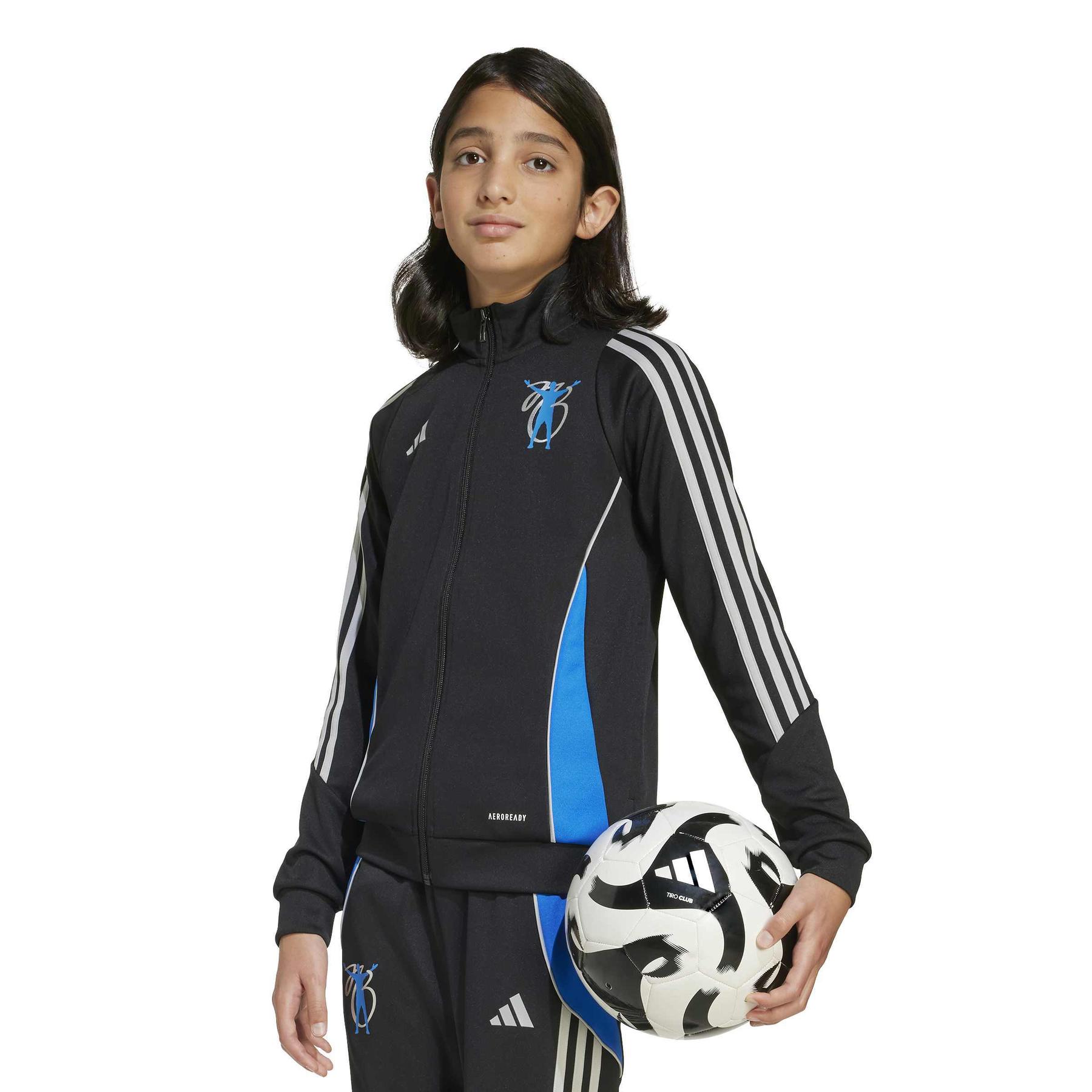product/2/0/2025_09_adidas_jx3943_2_apparel_on_model_standard_view_white.jpg