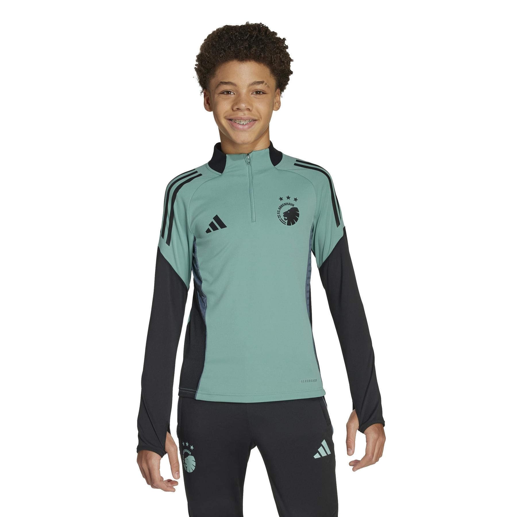 product/2/0/2025_adidas_jl6321_2_apparel_on_model_standard_view_white.jpg