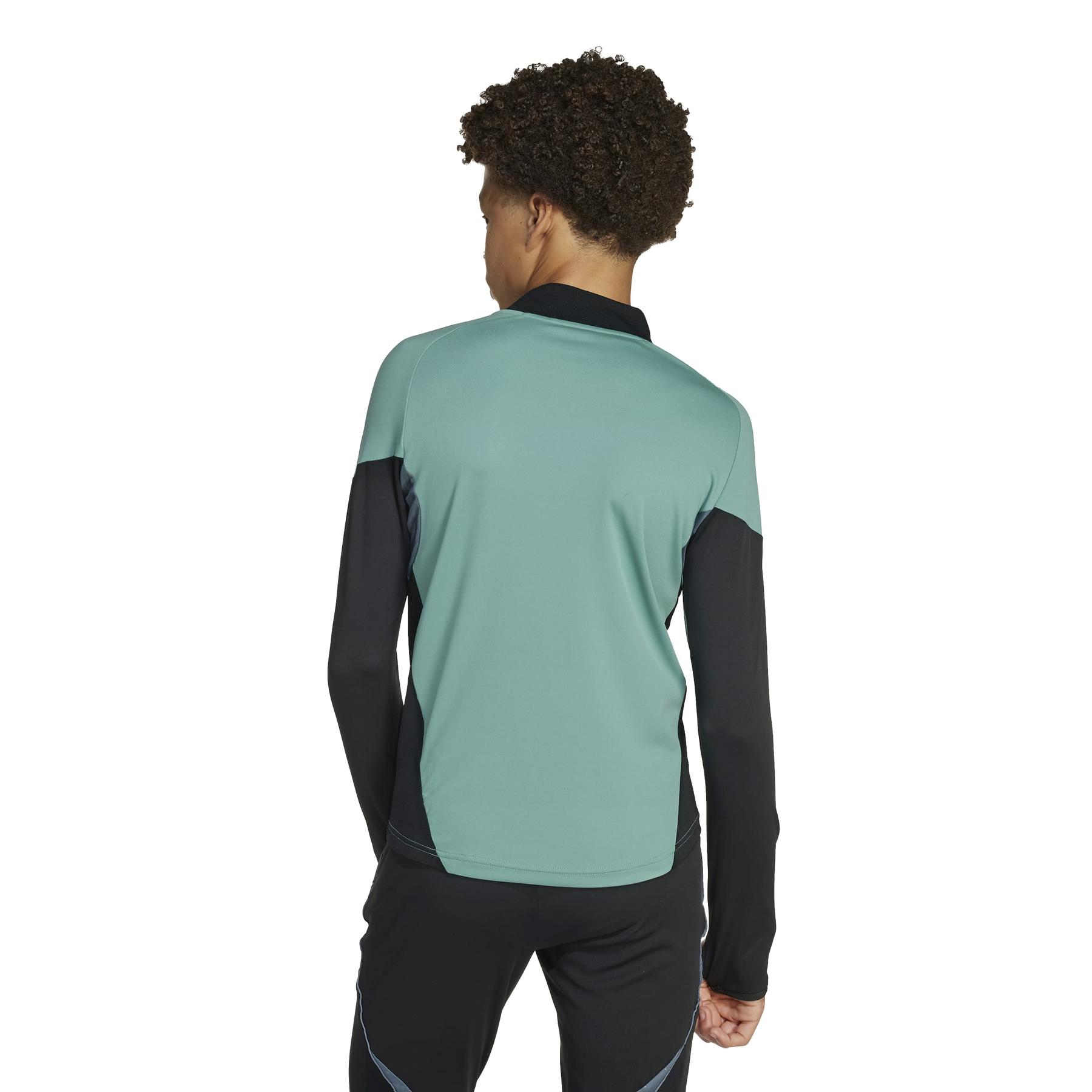 product/2/0/2025_adidas_jl6321_3_apparel_on_model_back_view_white.jpg