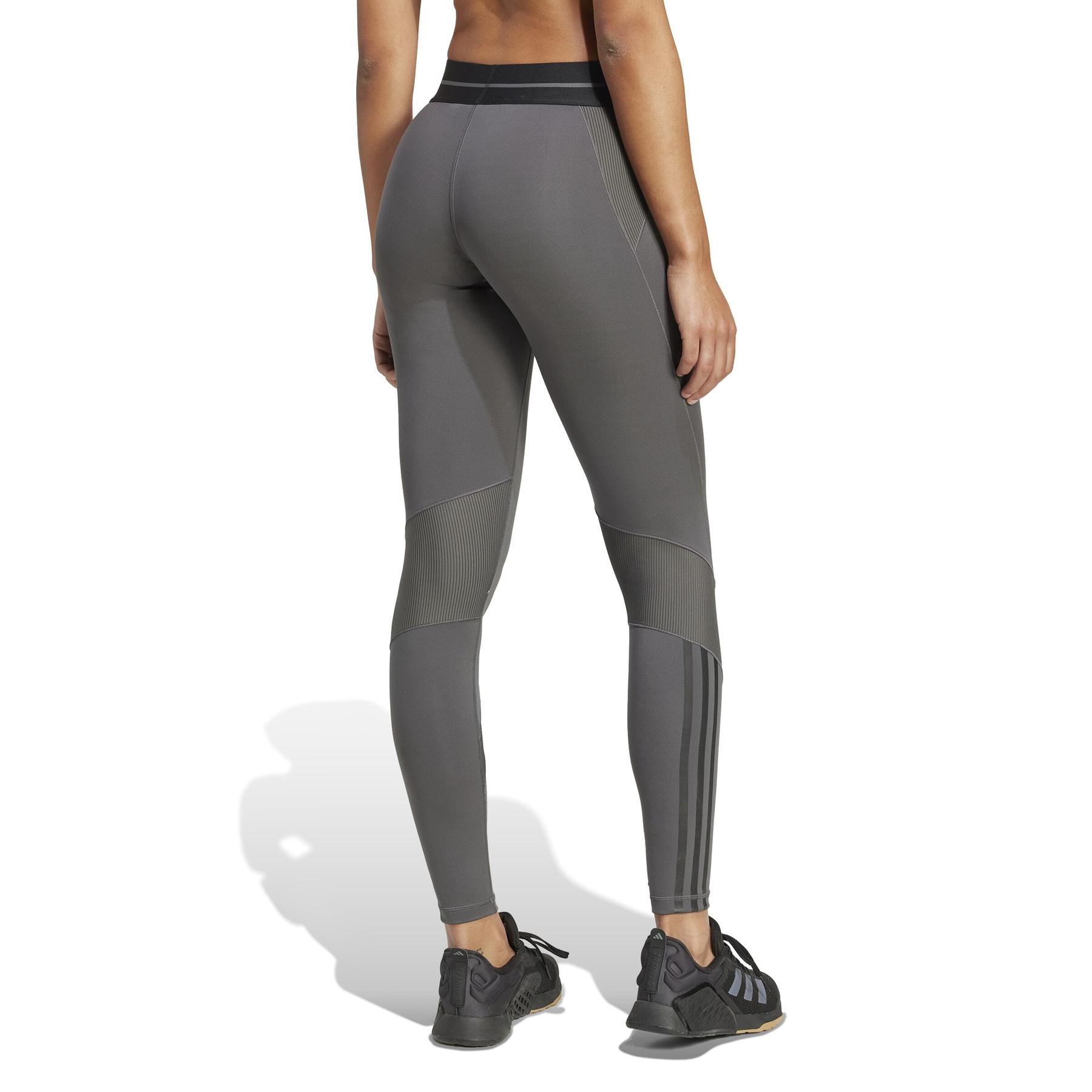2/0/2025_adidas_jn2651_3_apparel_on_model_back_view_white.jpg