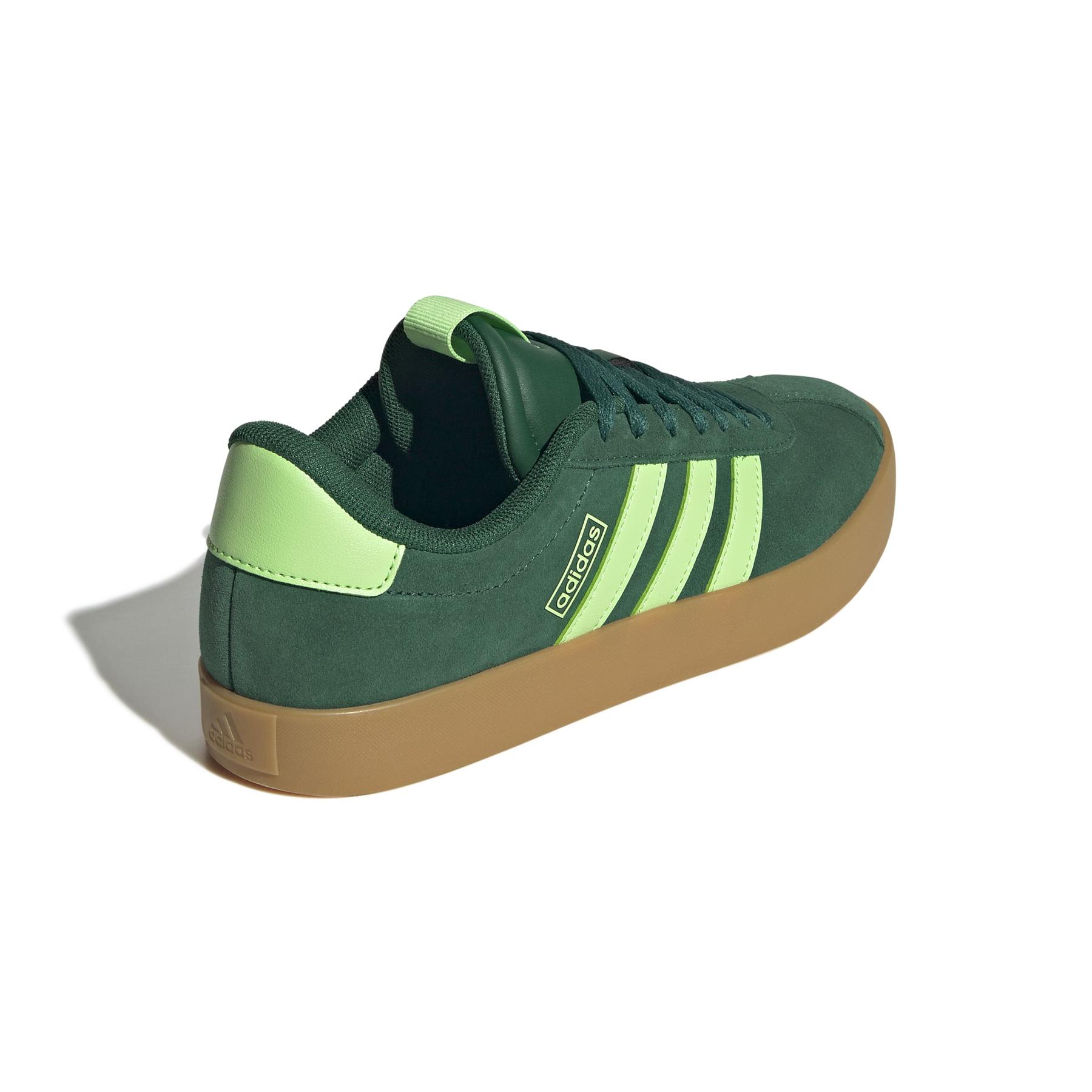 2/0/2025_adidas_jp6914_7_footwear_photography_back_lateral_top_view_white.jpg