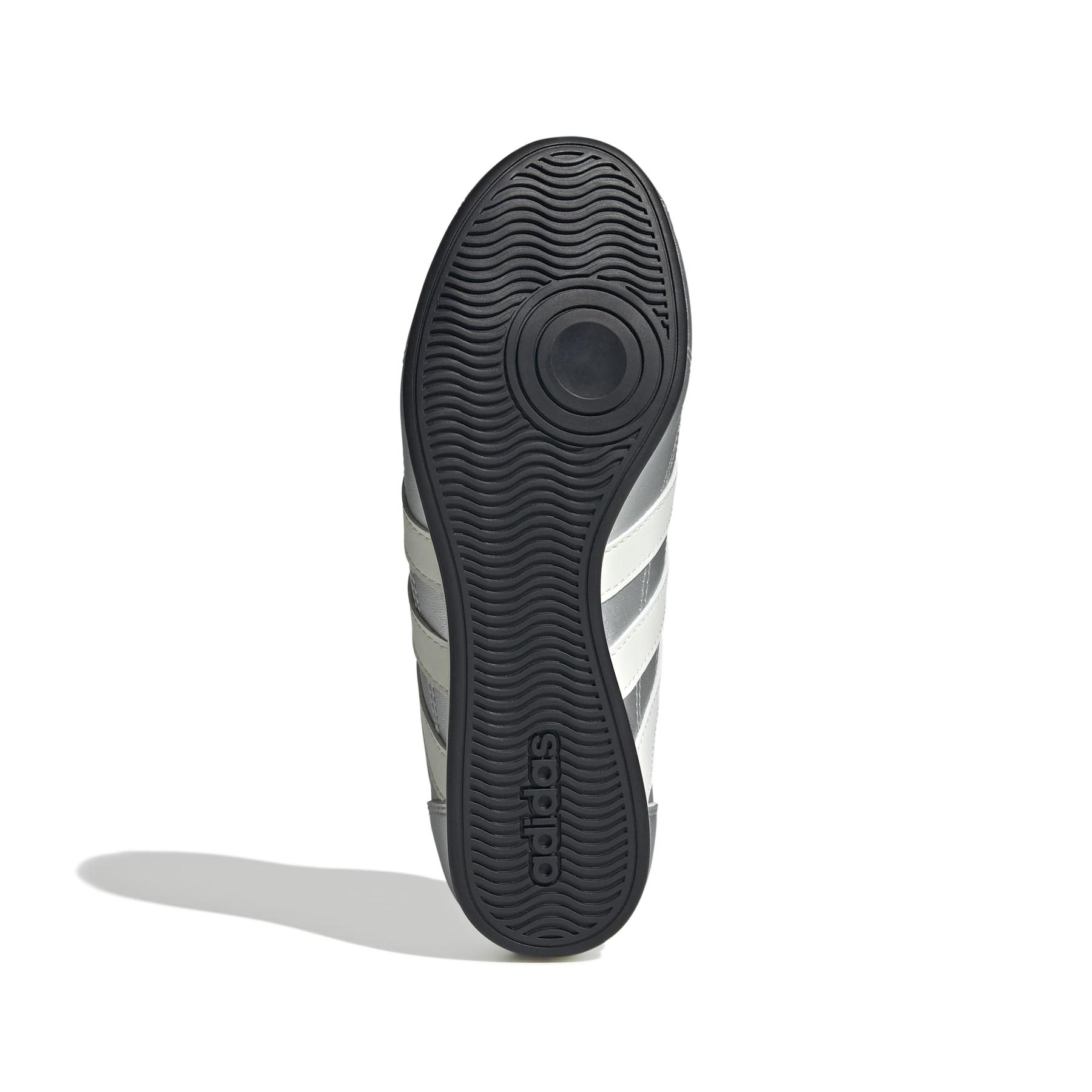 product/2/0/2025_adidas_jp9448_4_footwear_photography_bottom_view_white.jpg