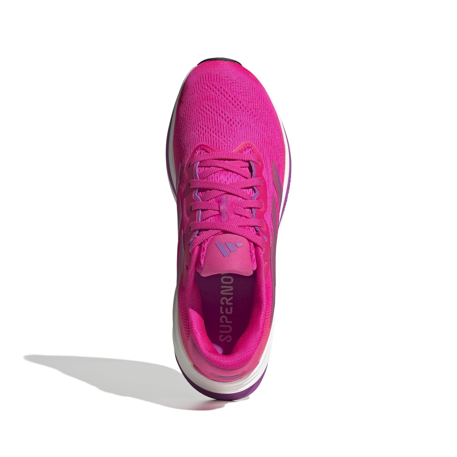 2/0/2025_adidas_jq7687_3_footwear_photography_top_portrait_view_white.jpg