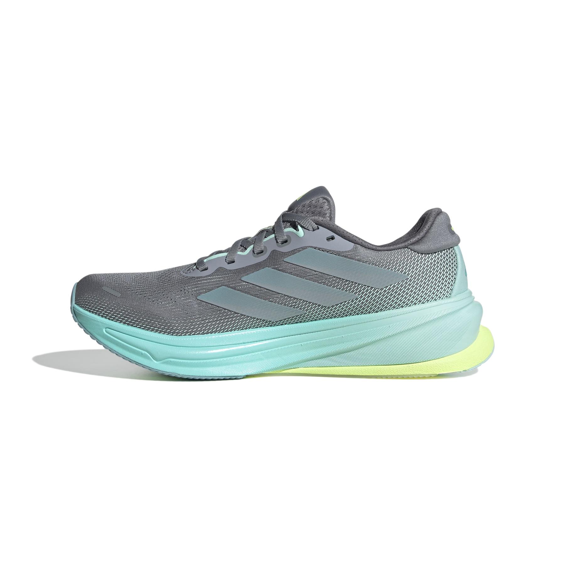 2/0/2025_adidas_jq7691_5_footwear_photography_side_medial_center_view_white.jpg