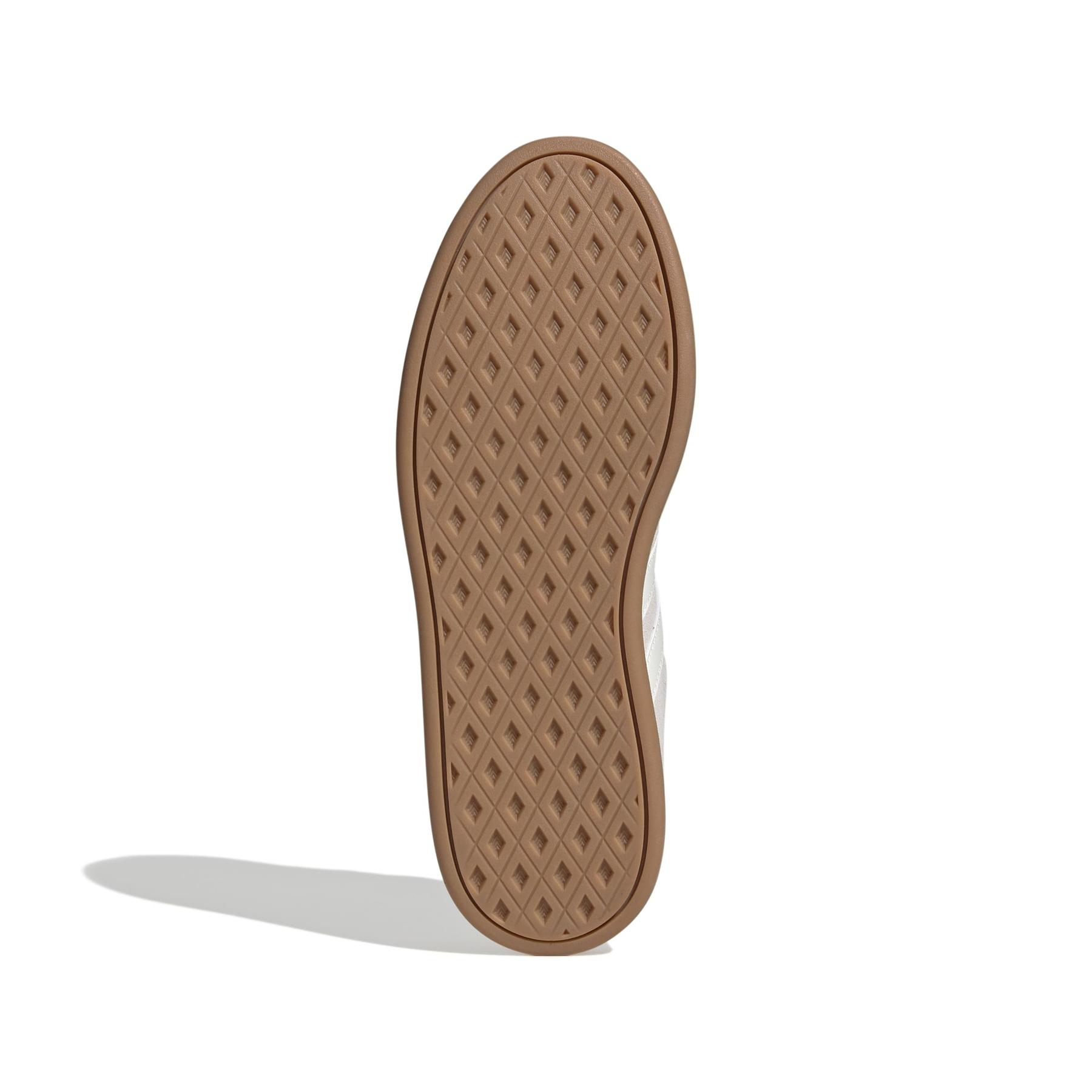 2/0/2025_adidas_jq8268_4_footwear_photography_bottom_view_white.jpg