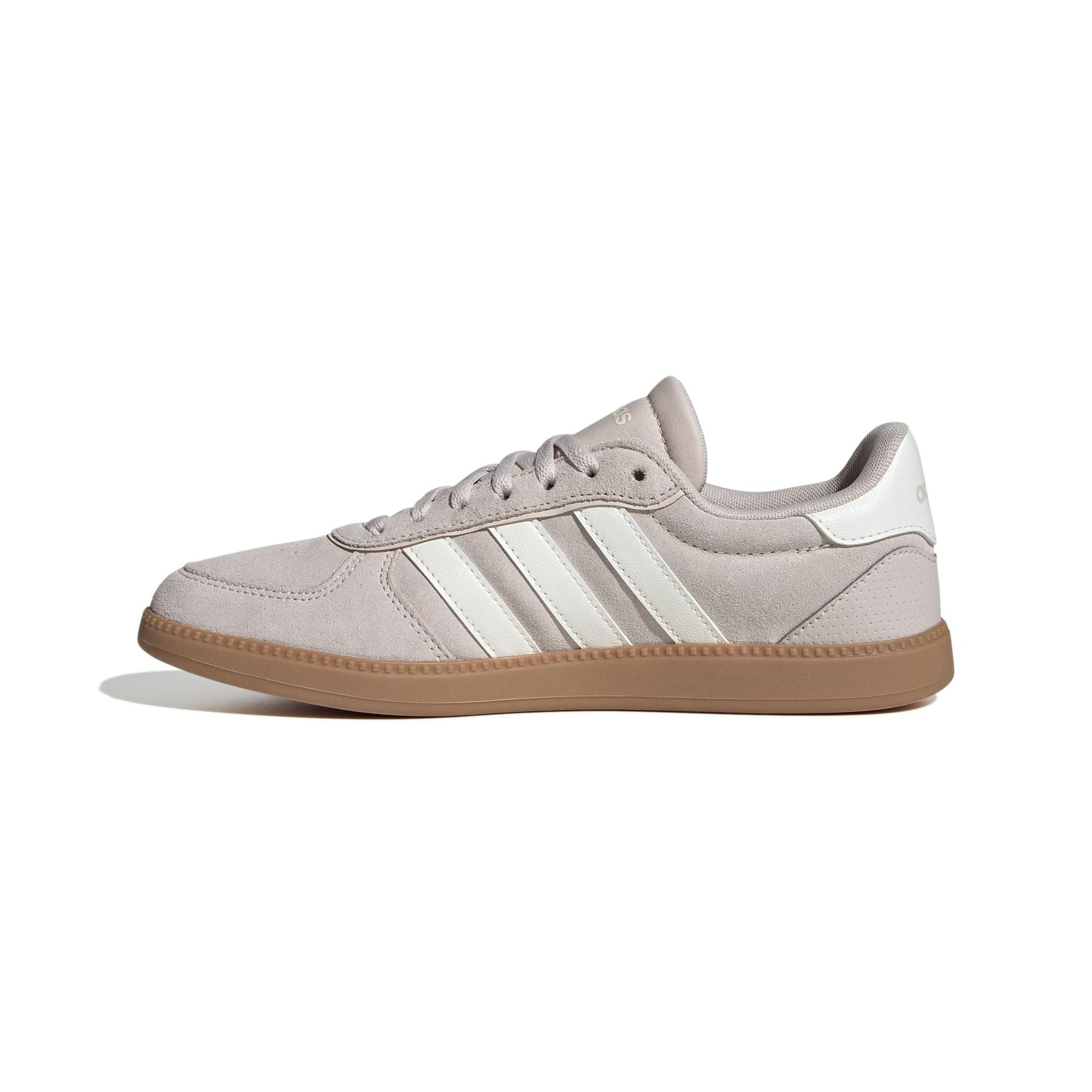 2/0/2025_adidas_jq8268_5_footwear_photography_side_medial_center_view_white.jpg