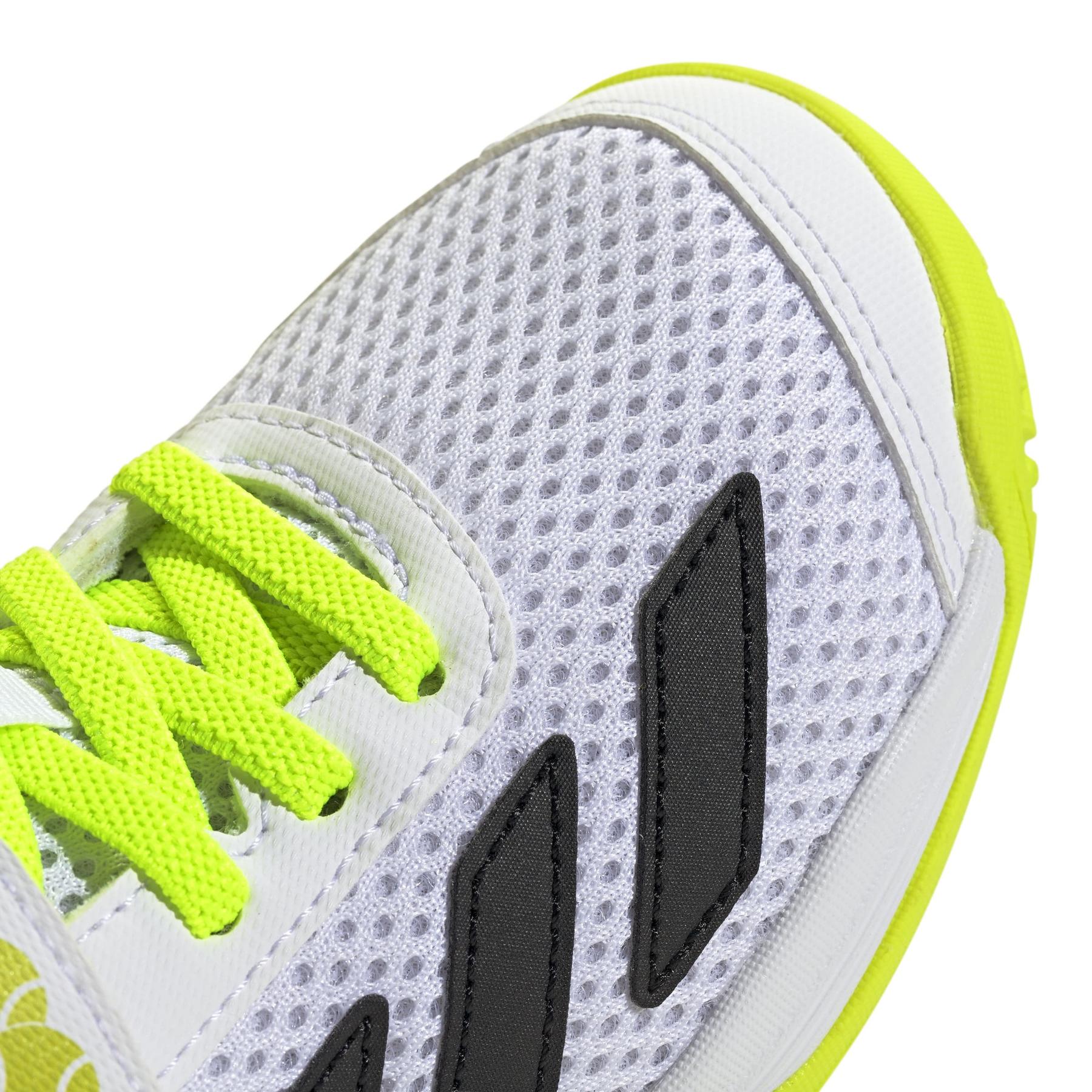 product/2/0/2025_adidas_jq8820_8_footwear_photography_detail_view_1_white.jpg