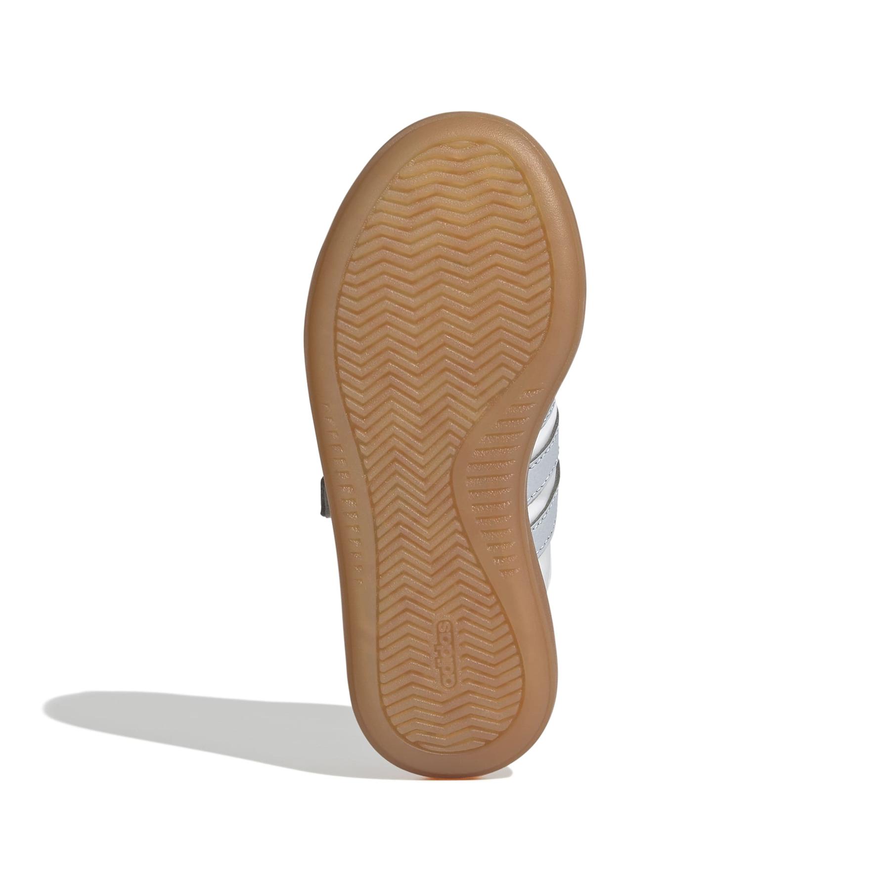 product/2/0/2025_adidas_jr0771_4_footwear_photography_bottom_view_white.jpg