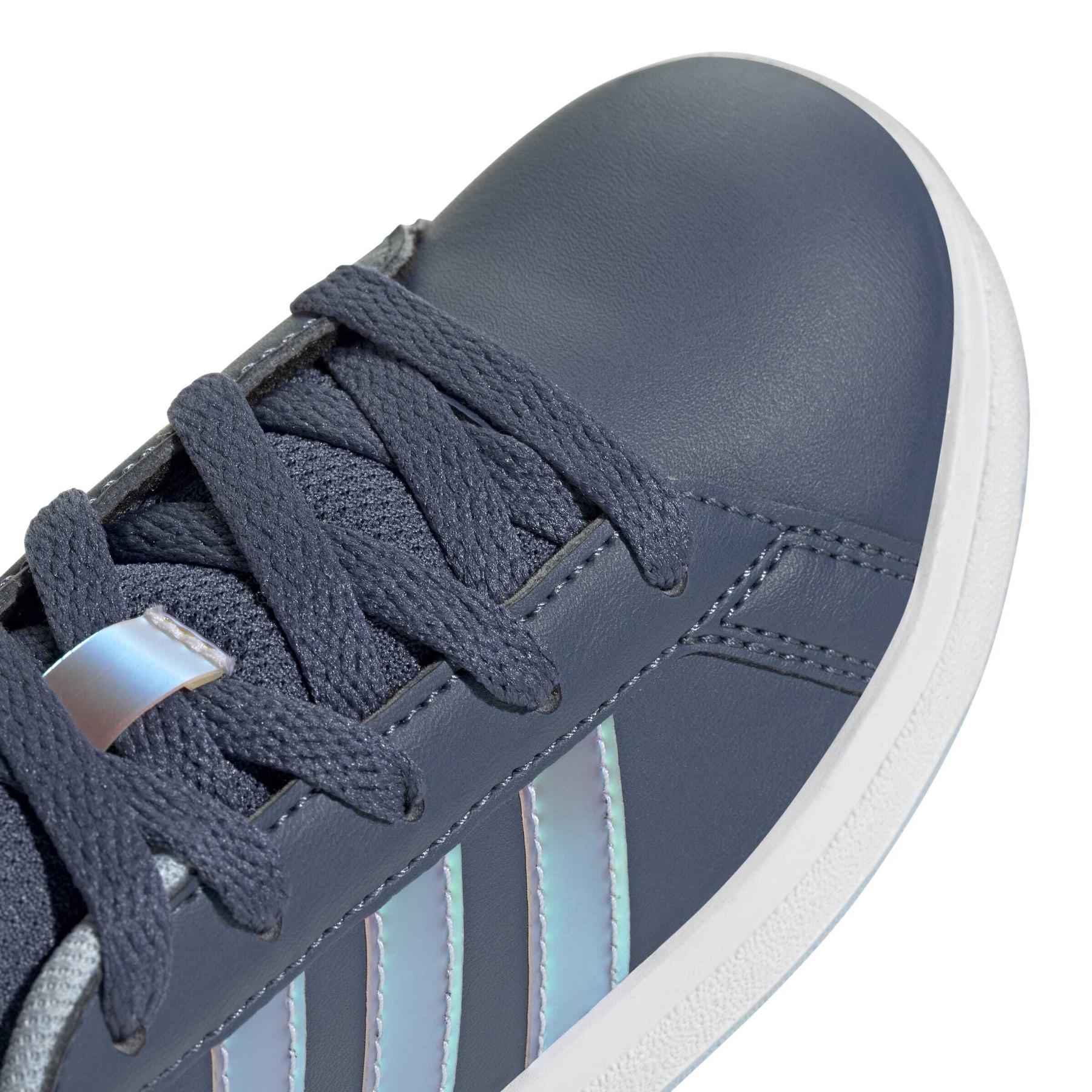 2/0/2025_adidas_jr6095_9_footwear_photography_detail_view_2_white.jpg