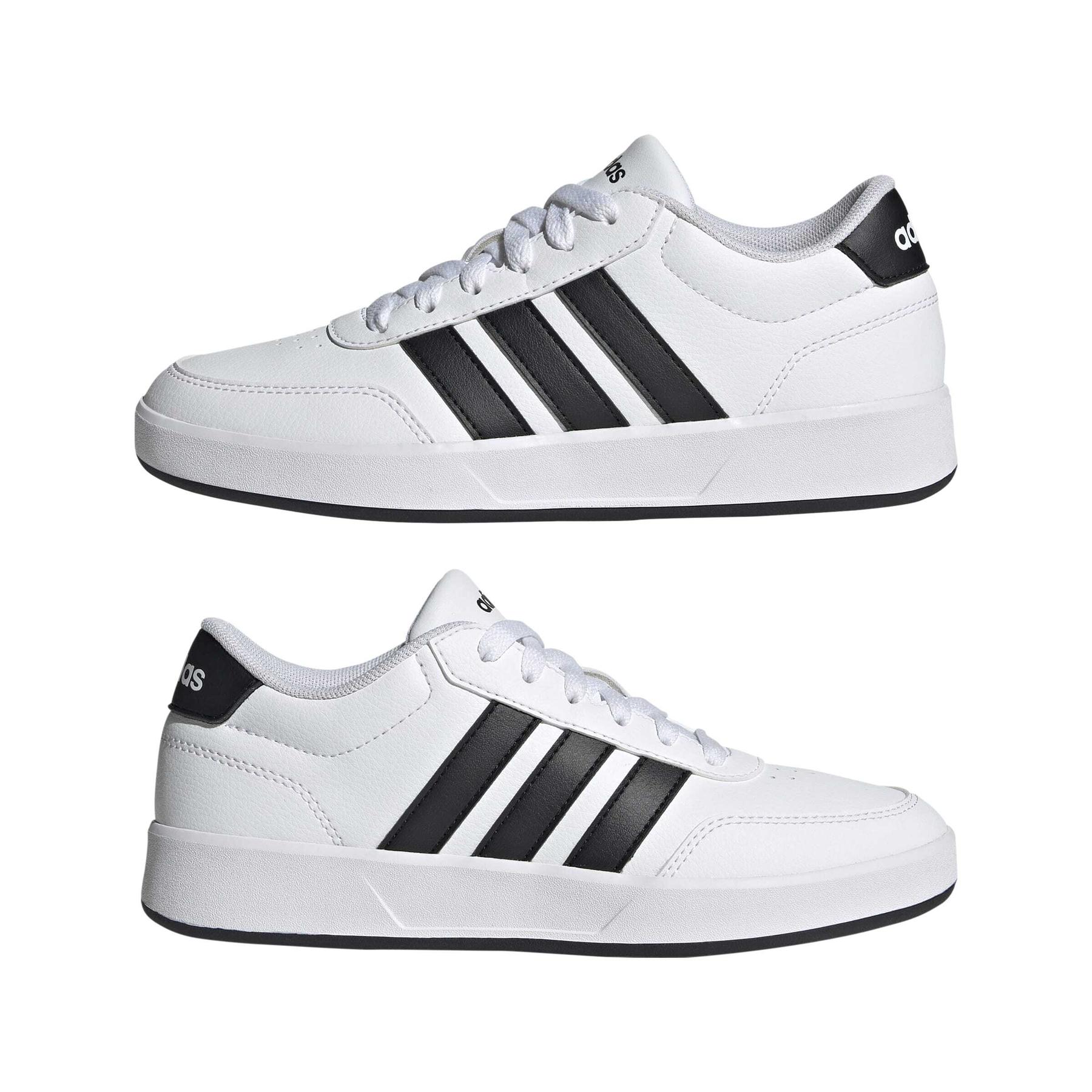 product/2/0/2025_adidas_jr8448_10_footwear_photography_mirrored_pair_view_white.jpg