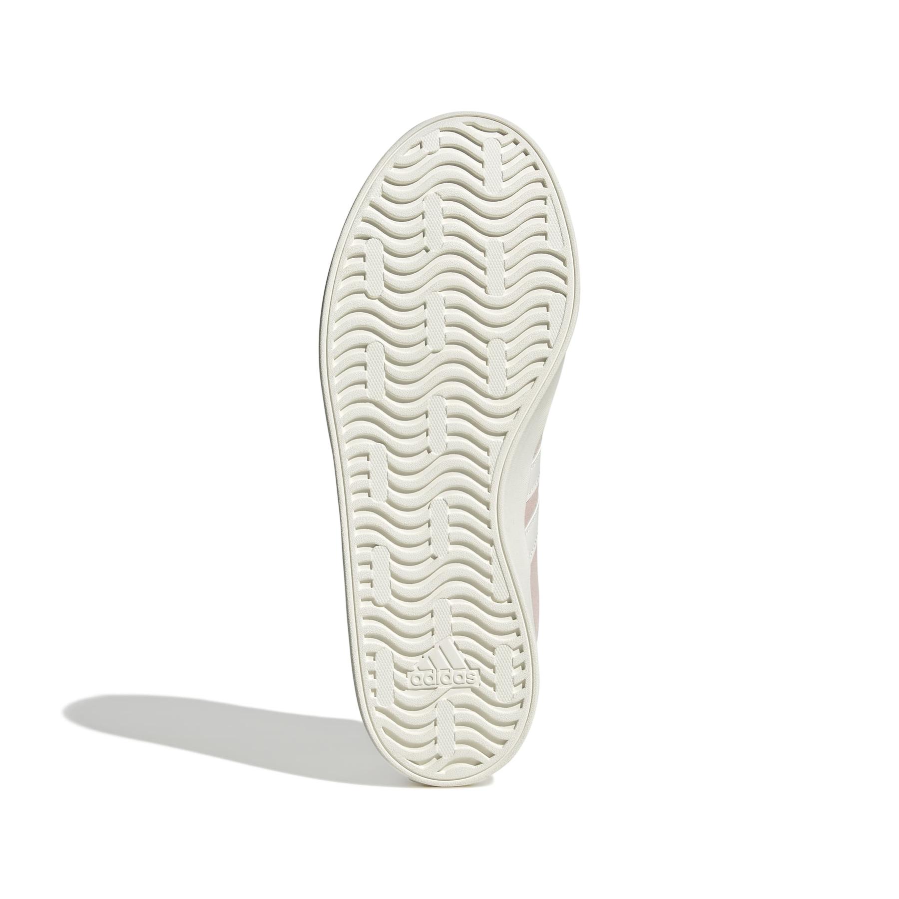 2/0/2025_adidas_jr8646_4_footwear_photography_bottom_view_white.jpg