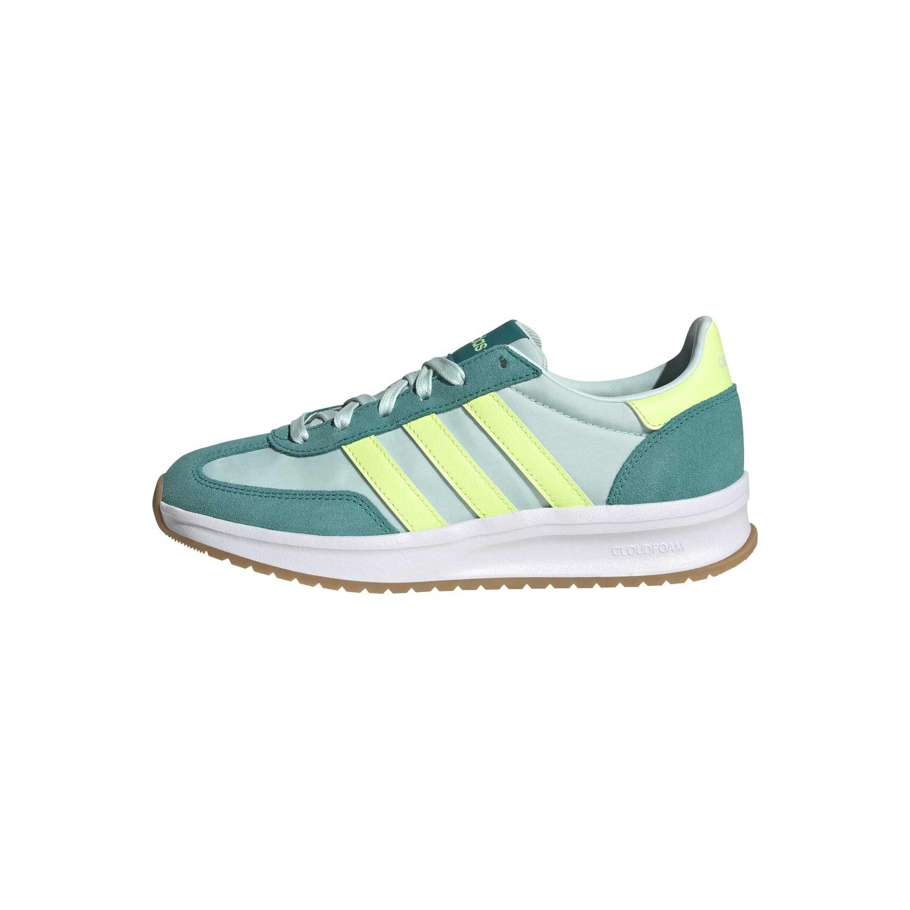 product/2/0/2025_adidas_jr8854_12_footwear_photography_left_side_center_lateral_view_white_1.jpg