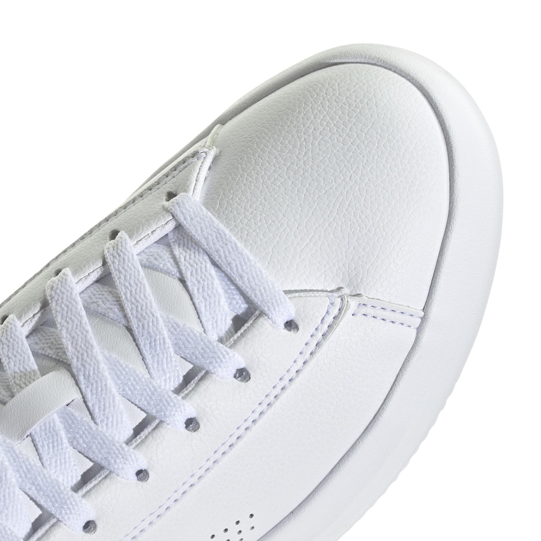2/0/2025_adidas_jr9242_8_footwear_photography_detail_view_1_white.jpg