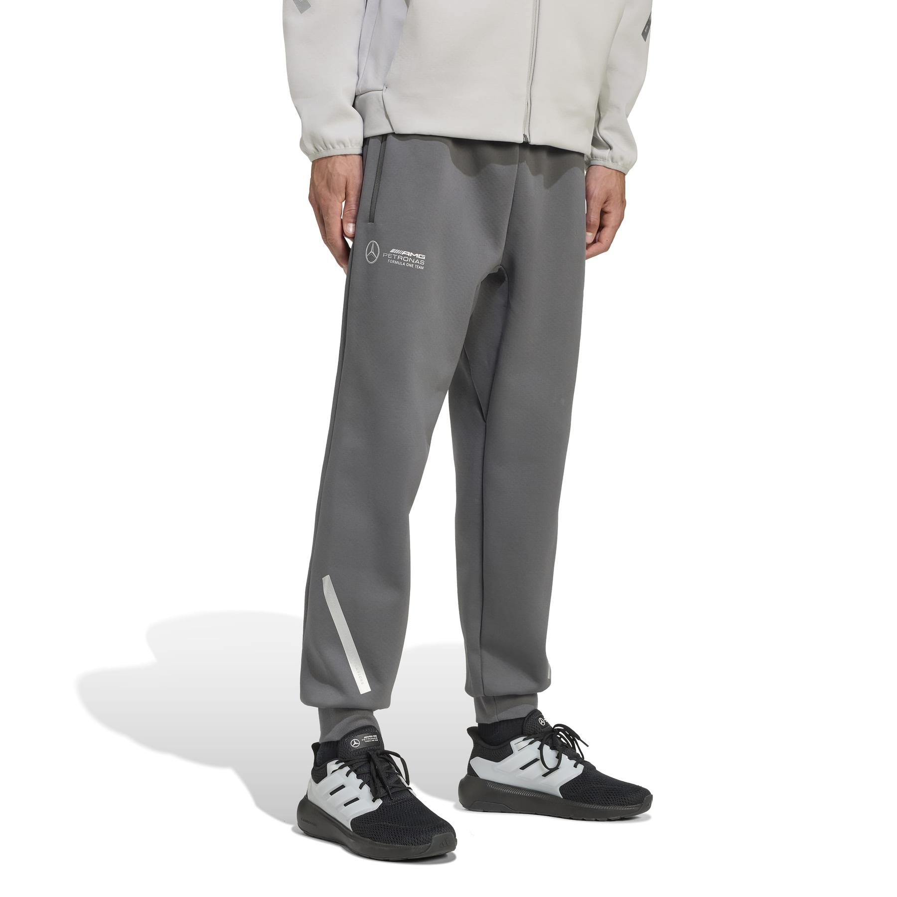 2/0/2025_adidas_jw3478_2_apparel_on_model_standard_view_white.jpg