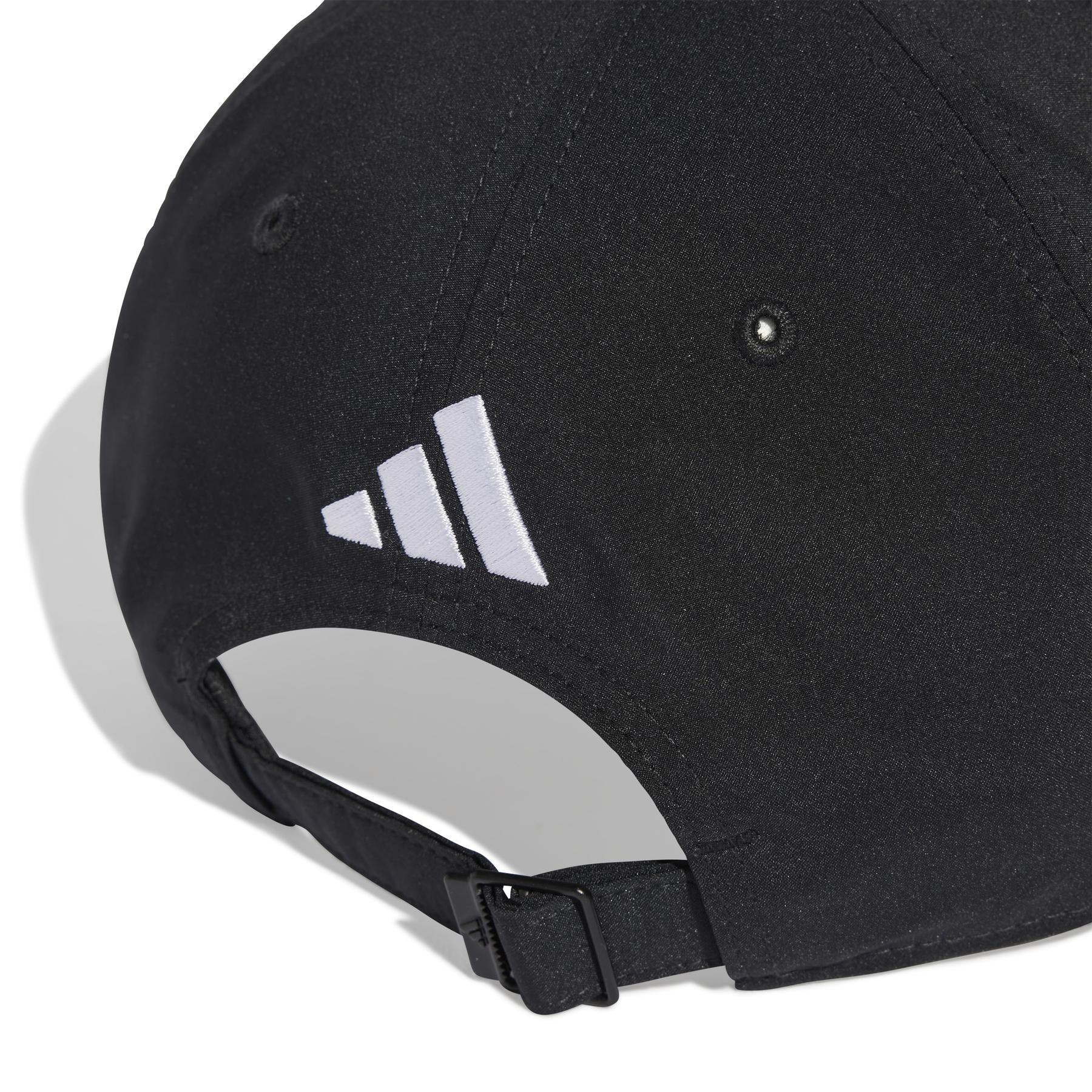 2/0/2025_adidas_jz6712_3_hardware_photography_detail_view_2_white.jpg
