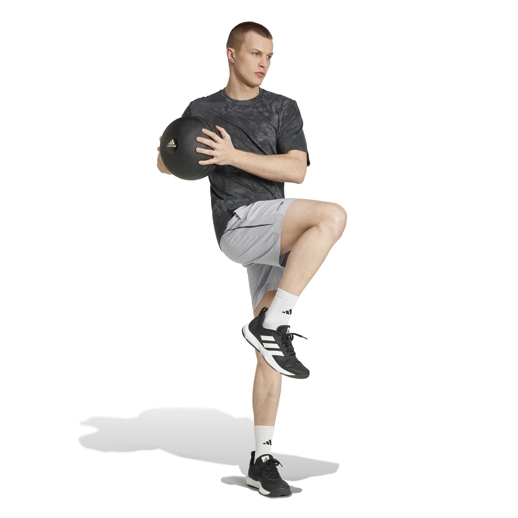 product/2/0/2025_adidas_jz8497_4_apparel_on_model_walking_view_white.jpg