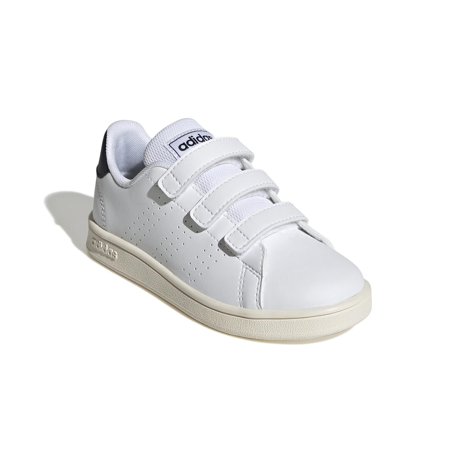 product/a/d/adidas-originals_gw6493_6_footwear_photography_front_lateral_top_view_white_000.jpg
