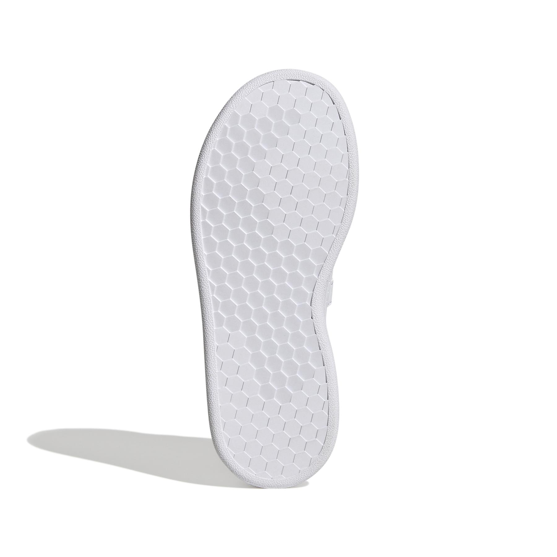 product/a/d/adidas-originals_gw6495_4_footwear_photography_bottom_view_white_000.jpg