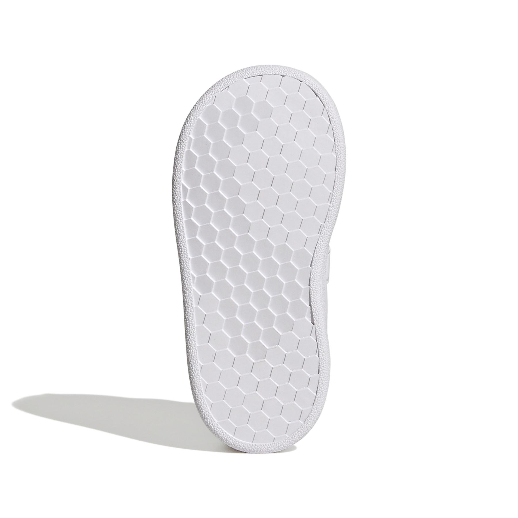 a/d/adidas-originals_gw6500_4_footwear_photography_bottom_view_white_000.jpg