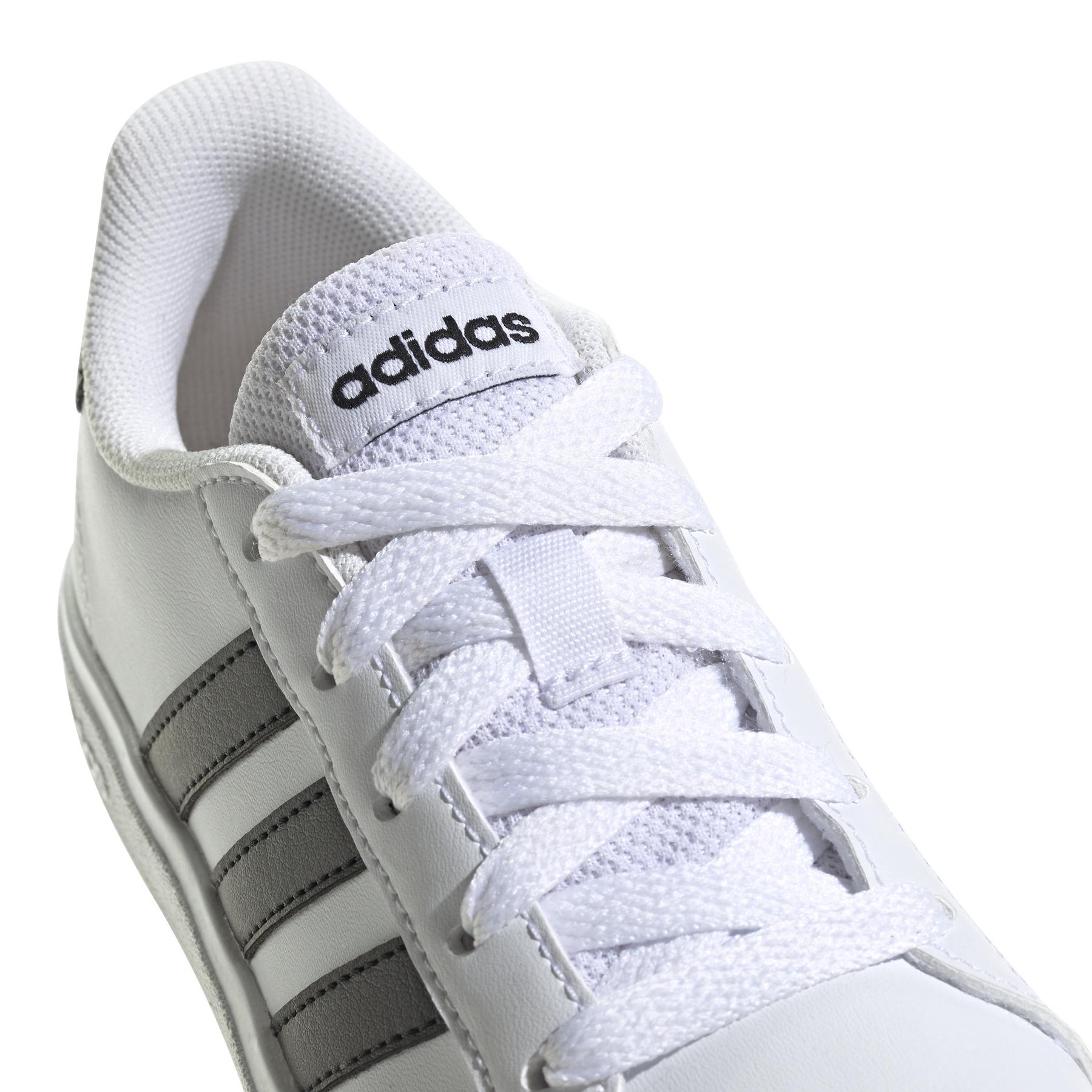 a/d/adidas-originals_gw6511_8_footwear_photography_detail_view_1_white_000.jpg