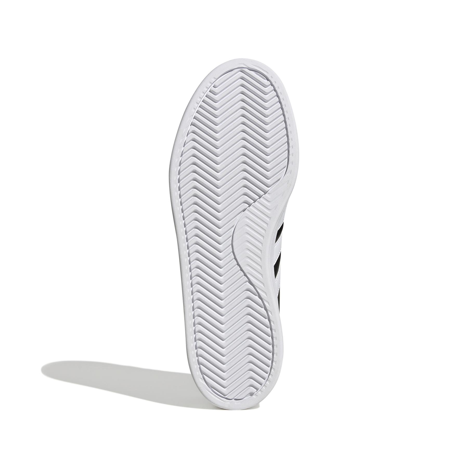 a/d/adidas-originals_gw9196_4_footwear_photography_bottom_view_white_000.jpg