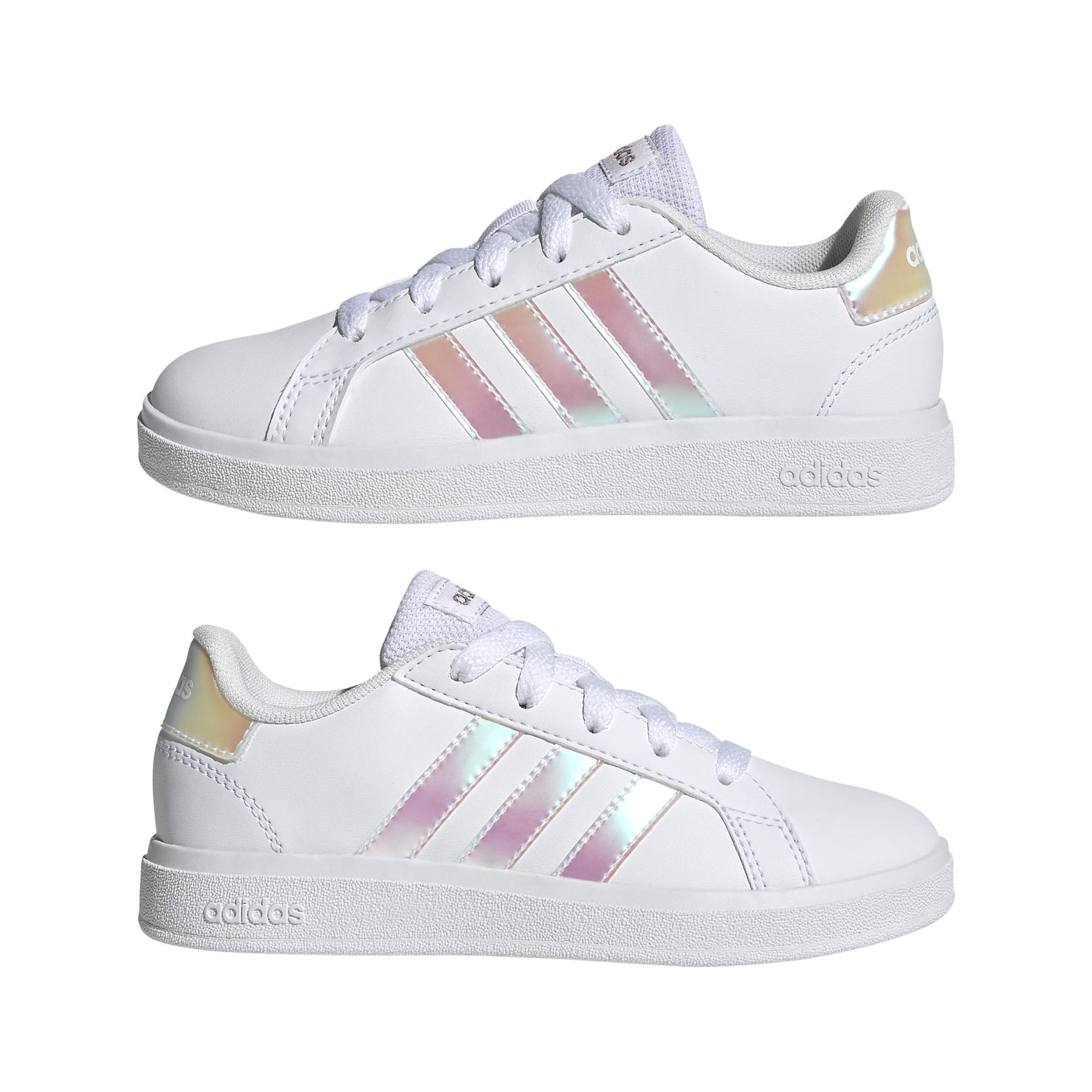 a/d/adidas-originals_gy2326_10_footwear_photography_mirrored_pair_view_white_000.jpg
