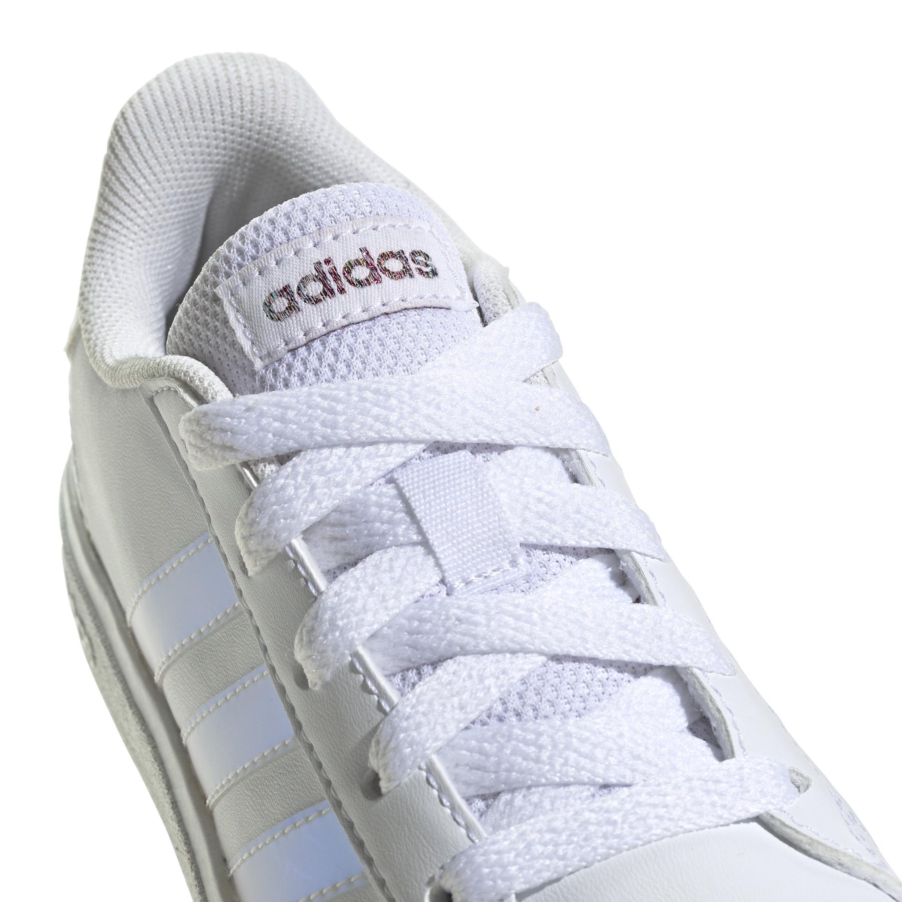 a/d/adidas-originals_gy2326_8_footwear_photography_detail_view_1_white_000.jpg