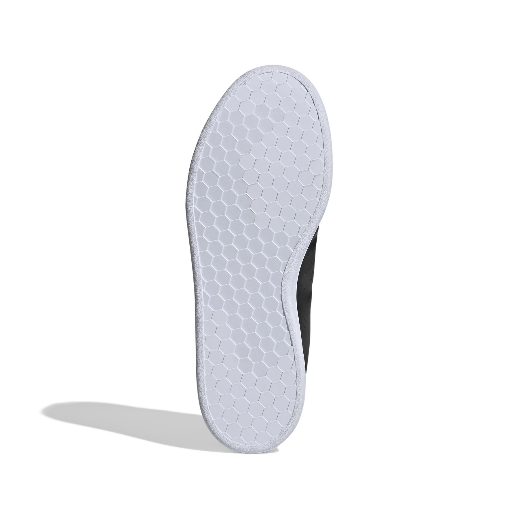 product/a/d/adidas-originals_gz5301_4_footwear_photography_bottom_view_white_000.jpg