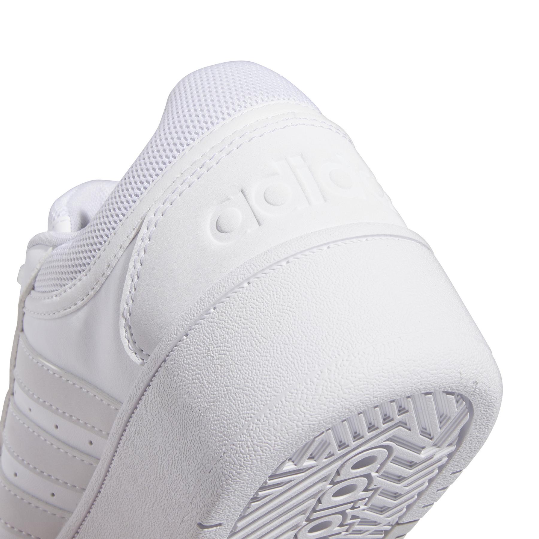 a/d/adidas-originals_id2855_8_footwear_photography_detail_view_1_white-nw031524.jpg