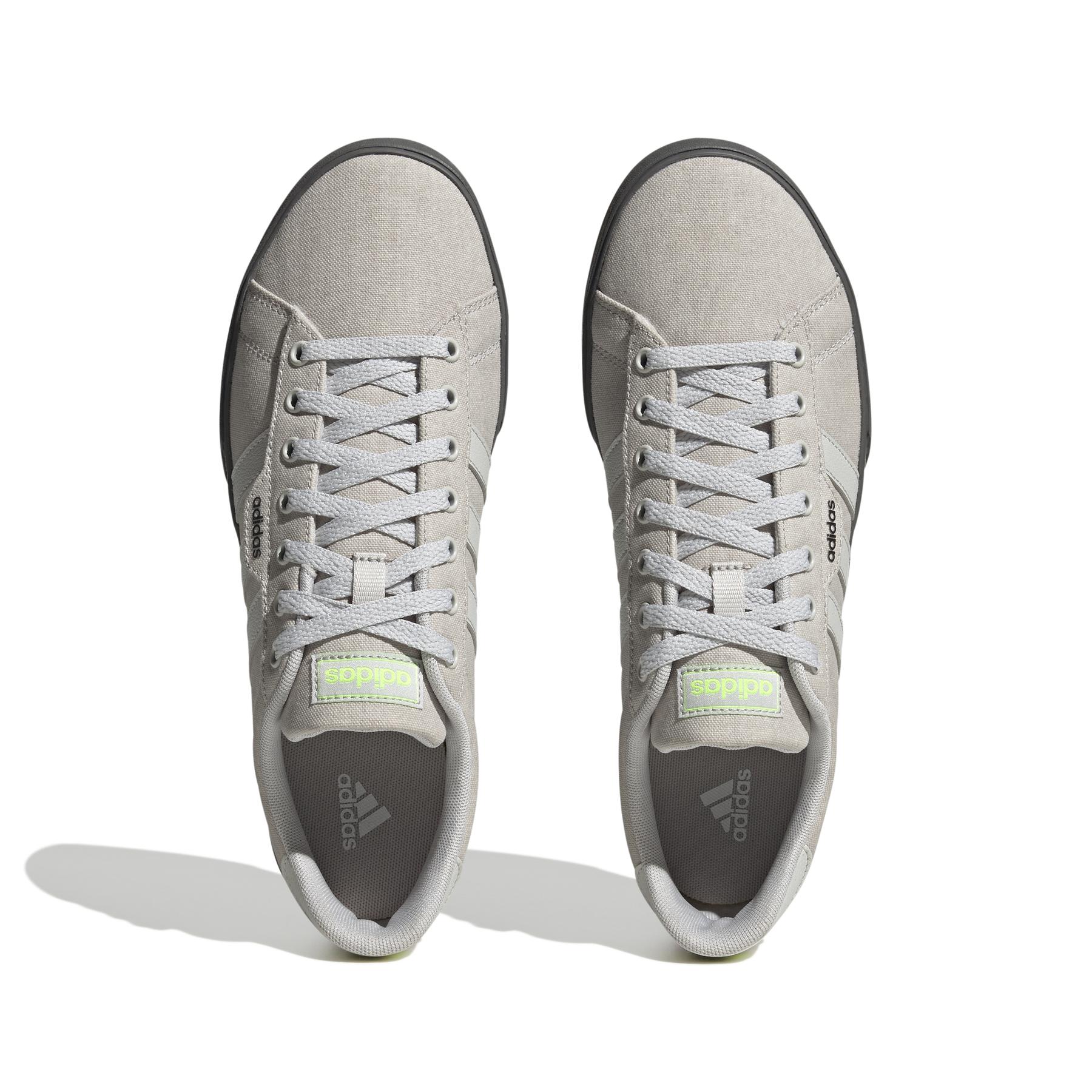 product/a/d/adidas-originals_if7489_3_footwear_photography_top_portrait_view_white.jpg