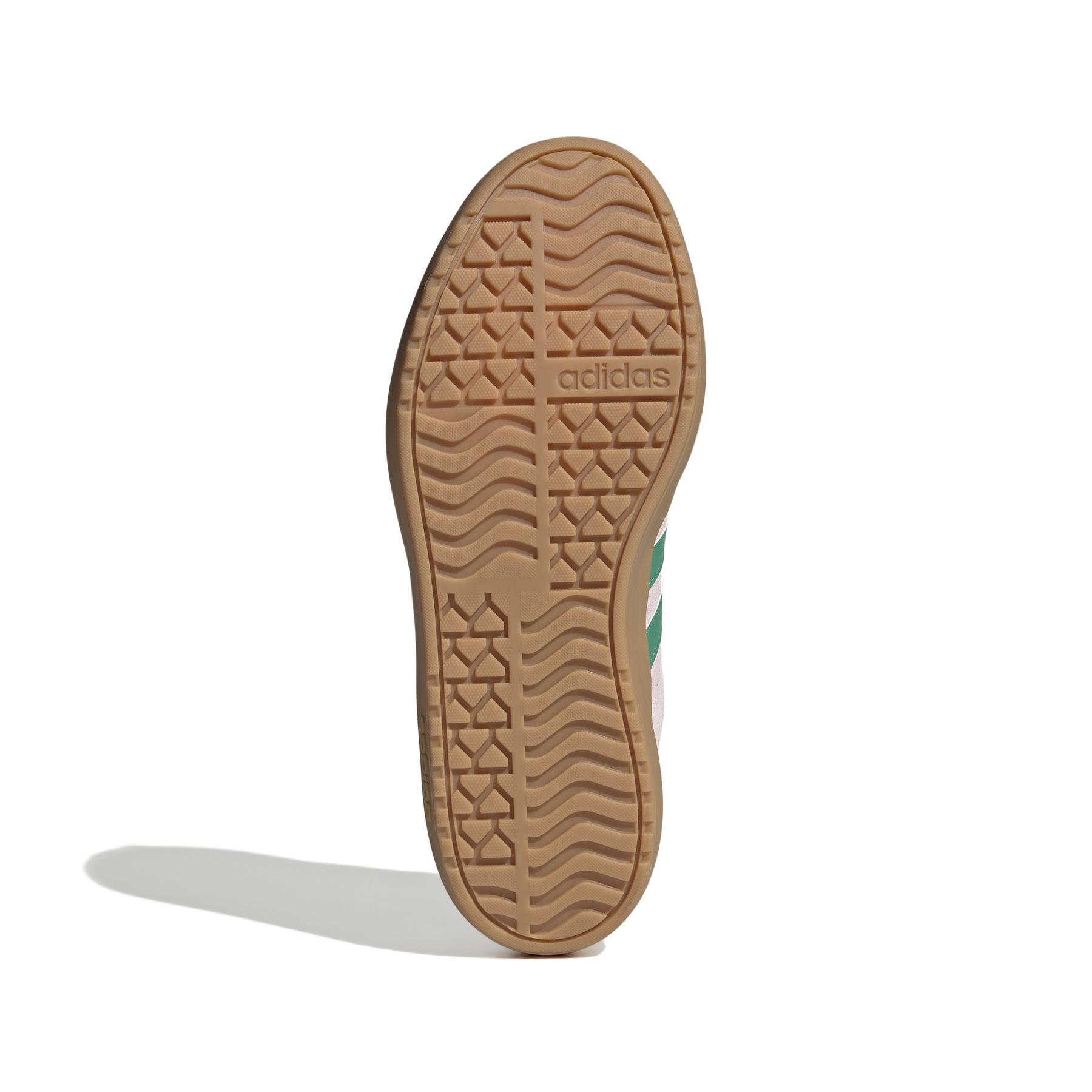 a/d/adidas-originals_jp6916_4_footwear_photography_bottom_view_white.jpg