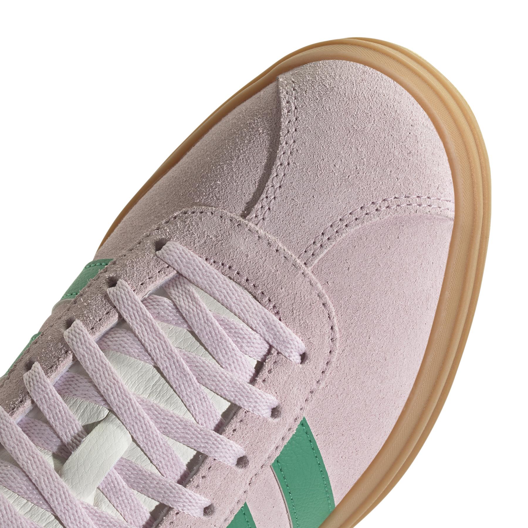 a/d/adidas-originals_jp6916_8_footwear_photography_detail_view_1_white.jpg