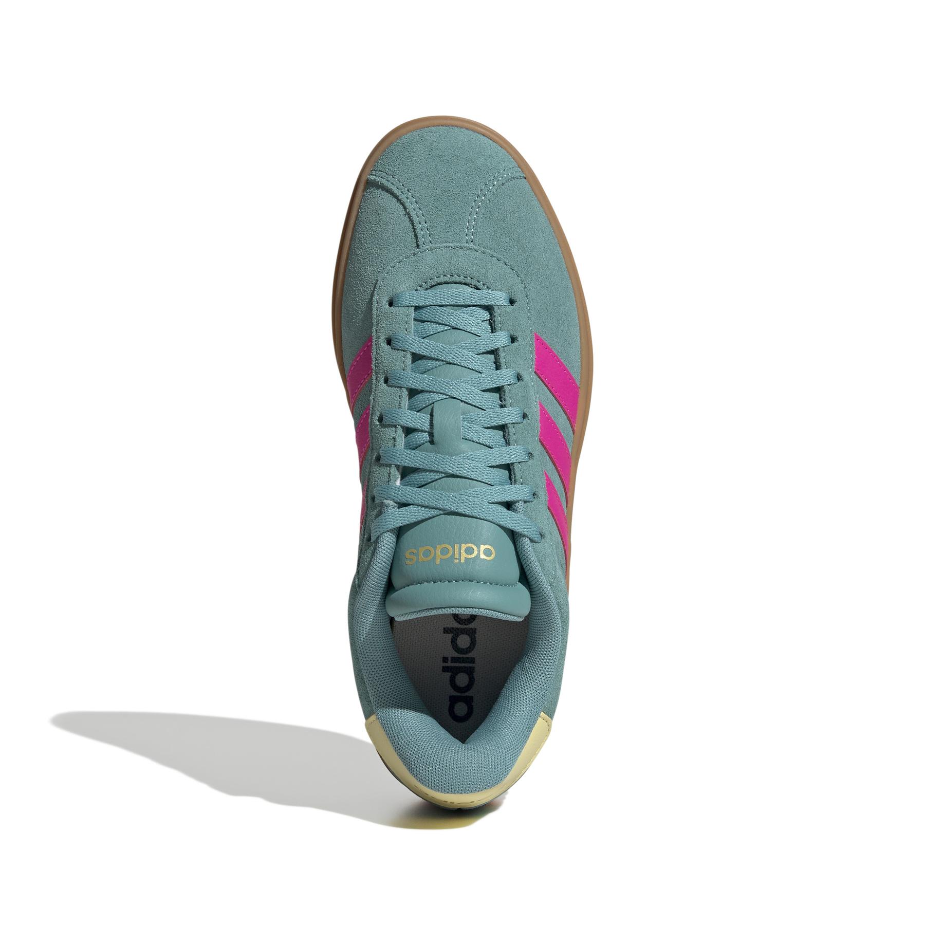 a/d/adidas-originals_jq5634_3_footwear_photography_top_portrait_view_white.jpg