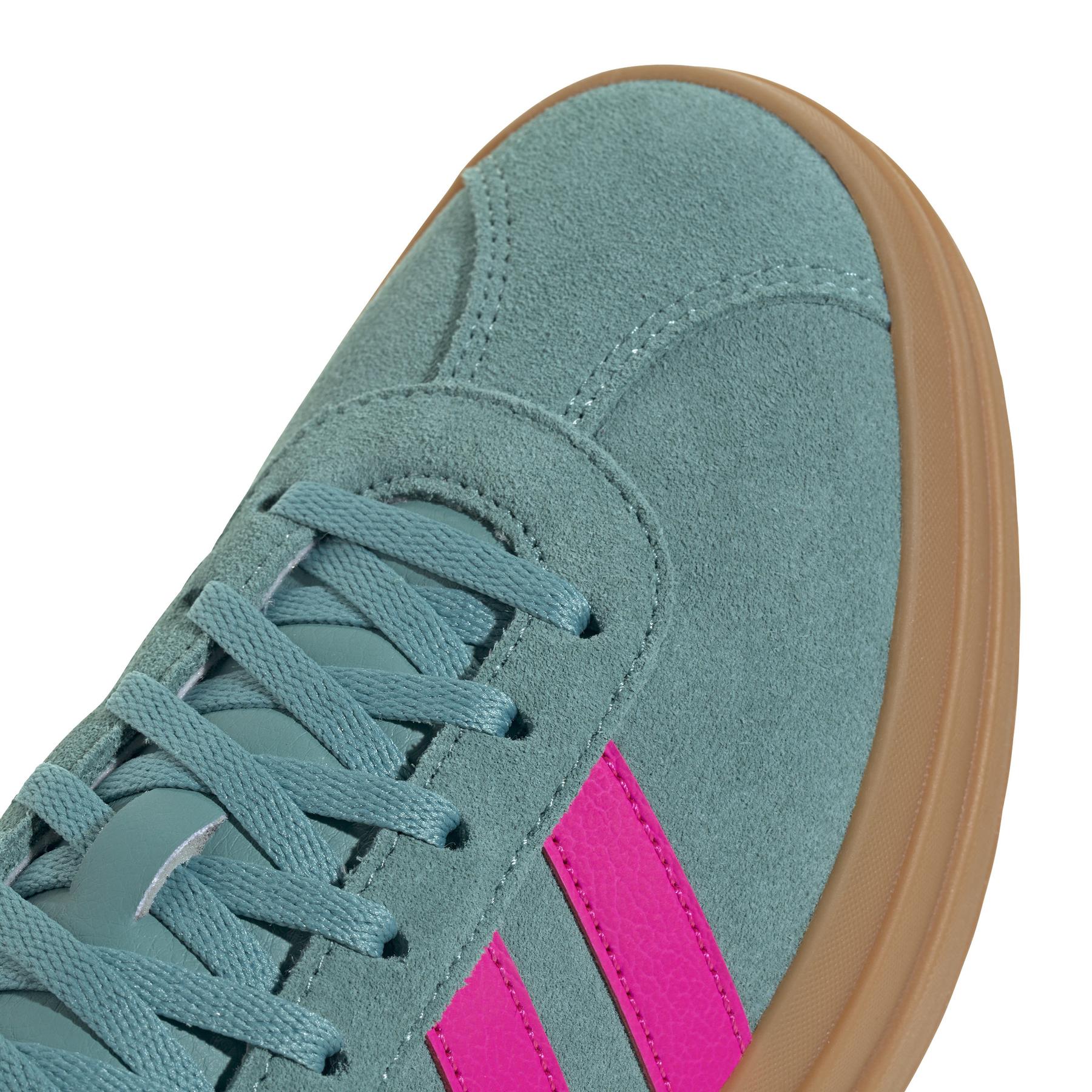 a/d/adidas-originals_jq5634_9_footwear_photography_detail_view_2_white.jpg