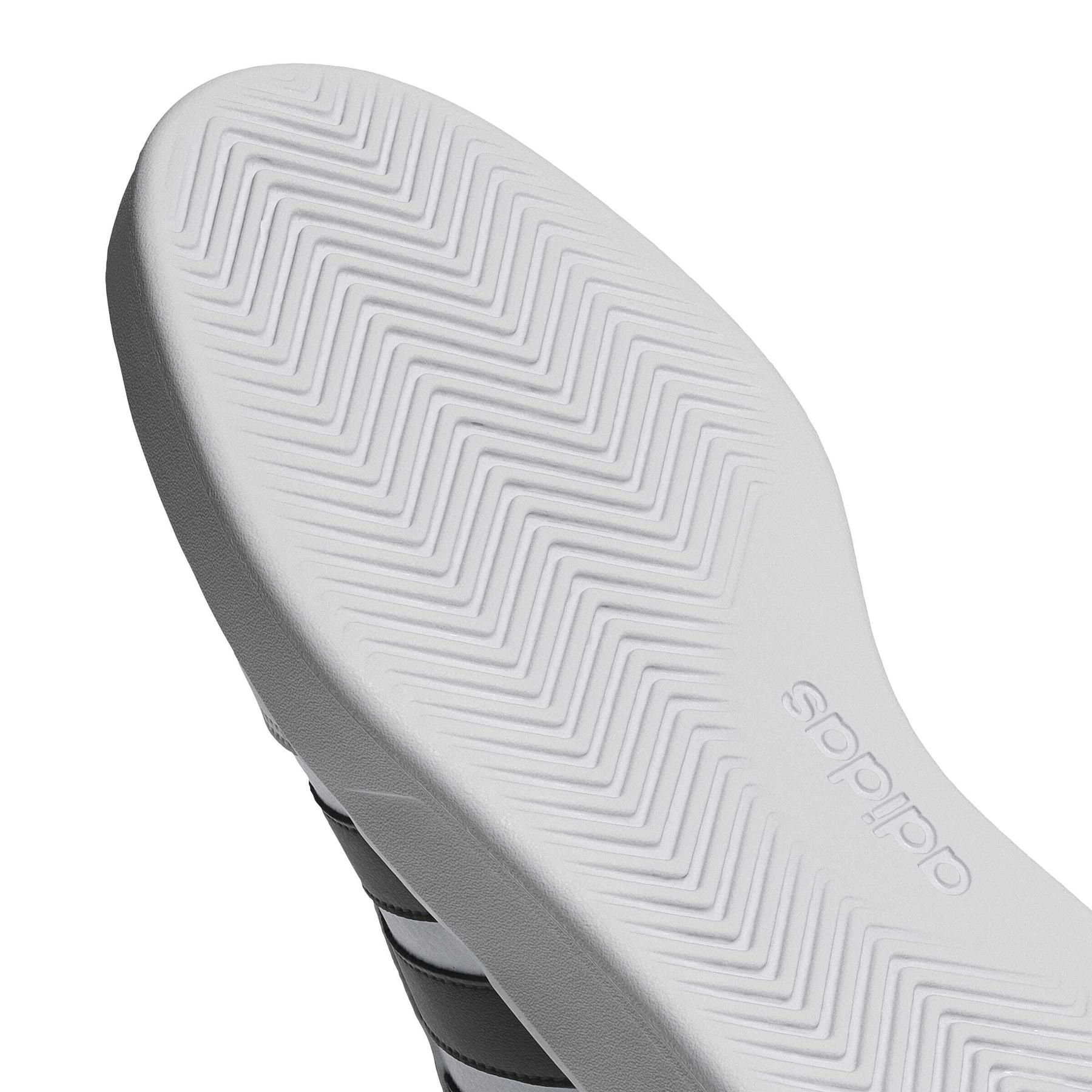a/d/adidas-originals_jr3547_9_footwear_photography_detail_view_2_white.jpg