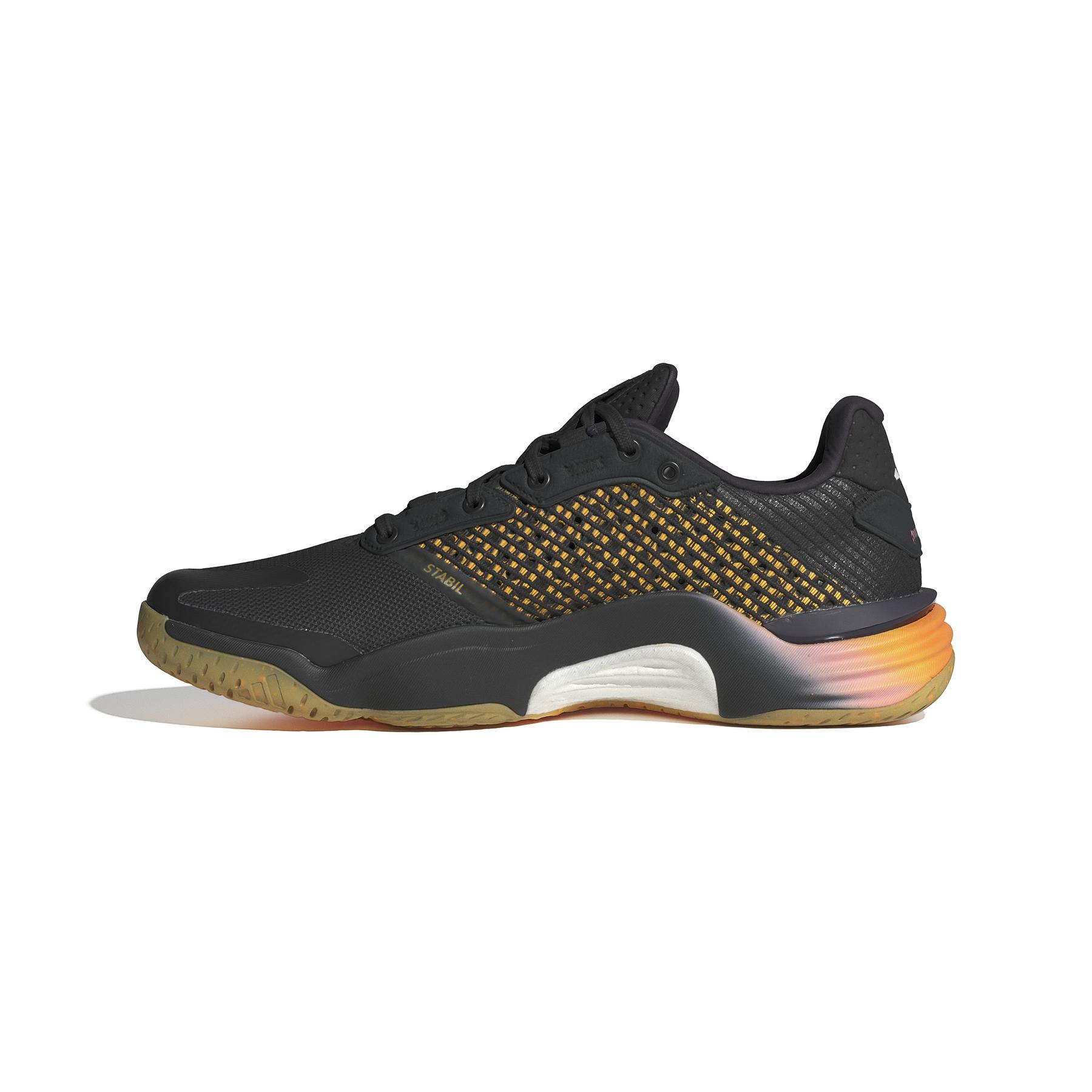 a/d/adidas_aci-ie1086_5_footwear_photography_side_medial_center_view_white.jpg